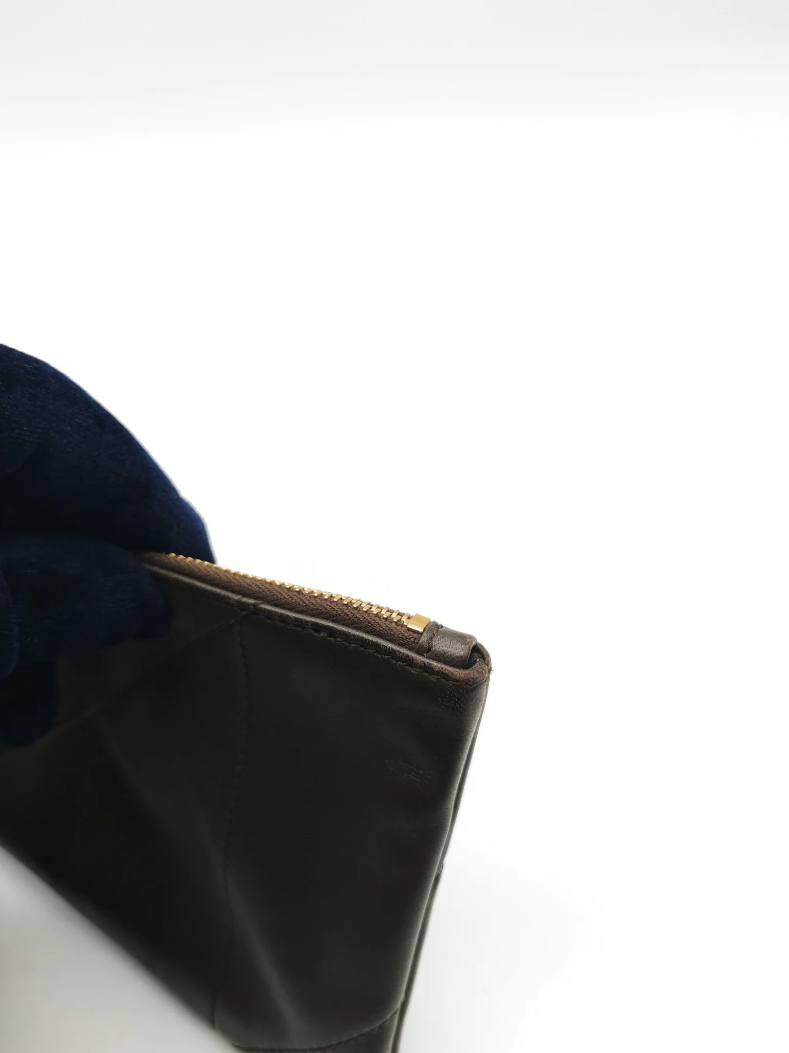 Yves Saint Laurent Jamie Pochon in Light Musk Lambskin Leather Gold Hardware - Image 27