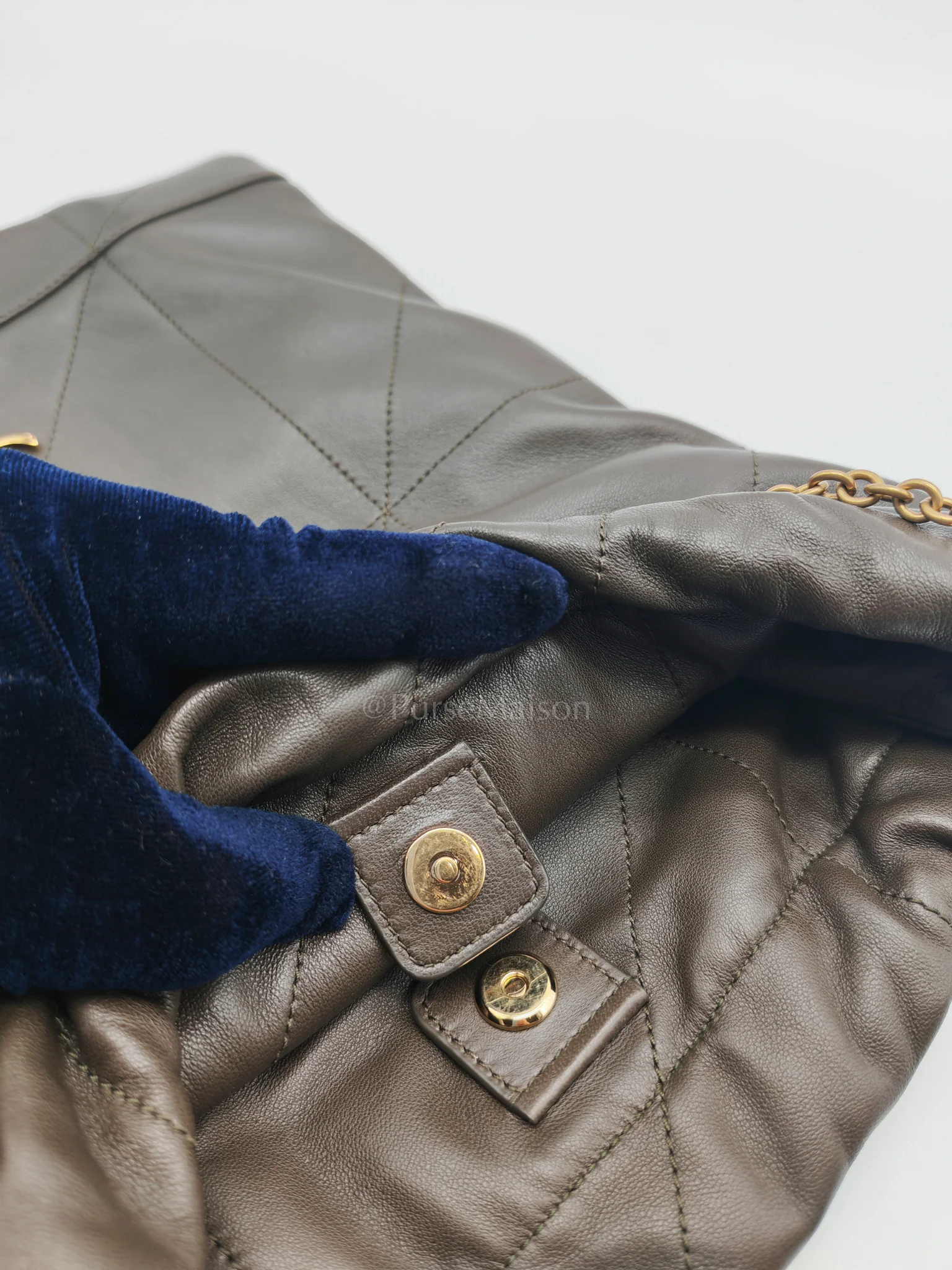 Yves Saint Laurent Jamie Pochon in Light Musk Lambskin Leather Gold Hardware - Image 31