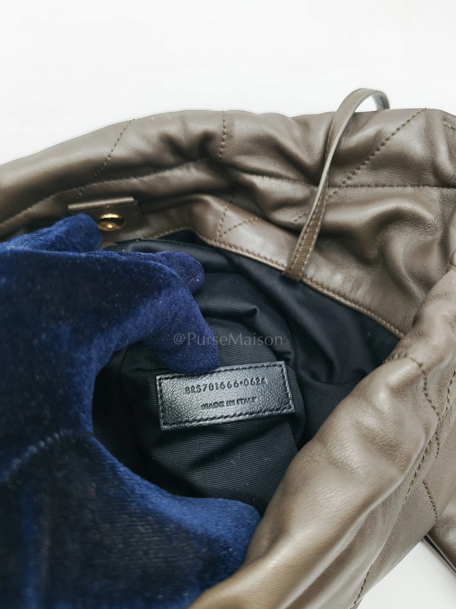 Yves Saint Laurent Jamie Pochon in Light Musk Lambskin Leather Gold Hardware - Image 35