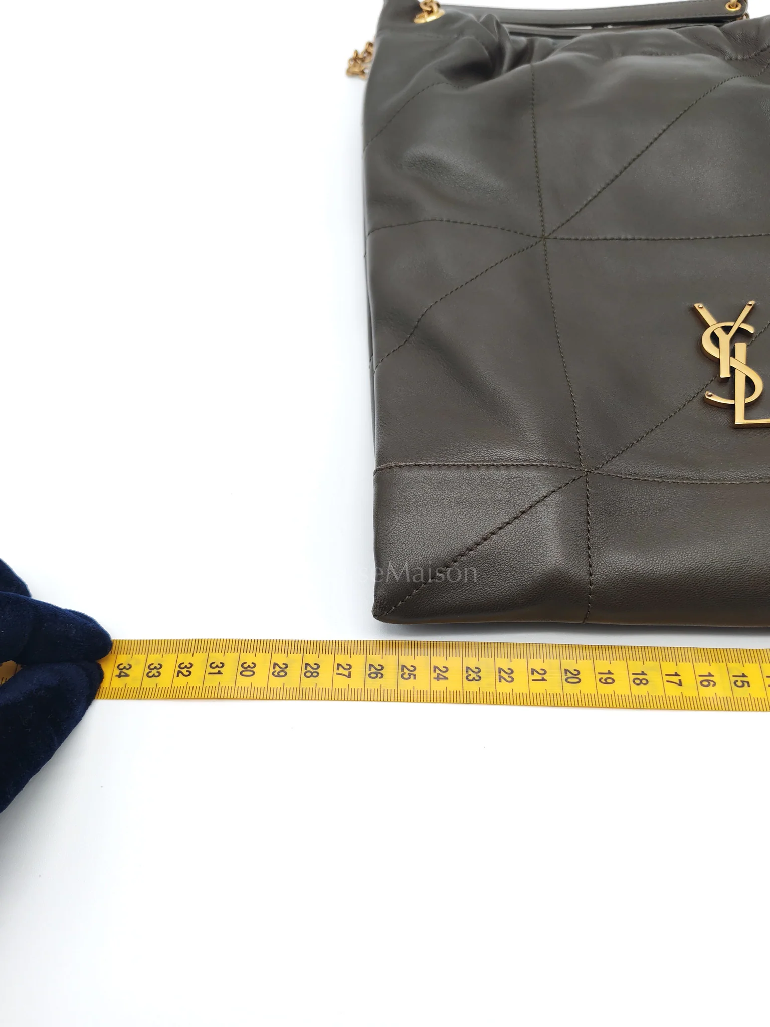 Yves Saint Laurent Jamie Pochon in Light Musk Lambskin Leather Gold Hardware - Image 40