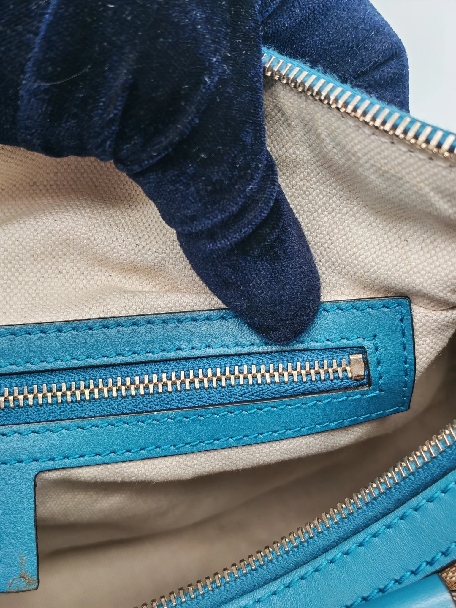 Gucci Joy Boston Bag in GG Canvas - Image 30