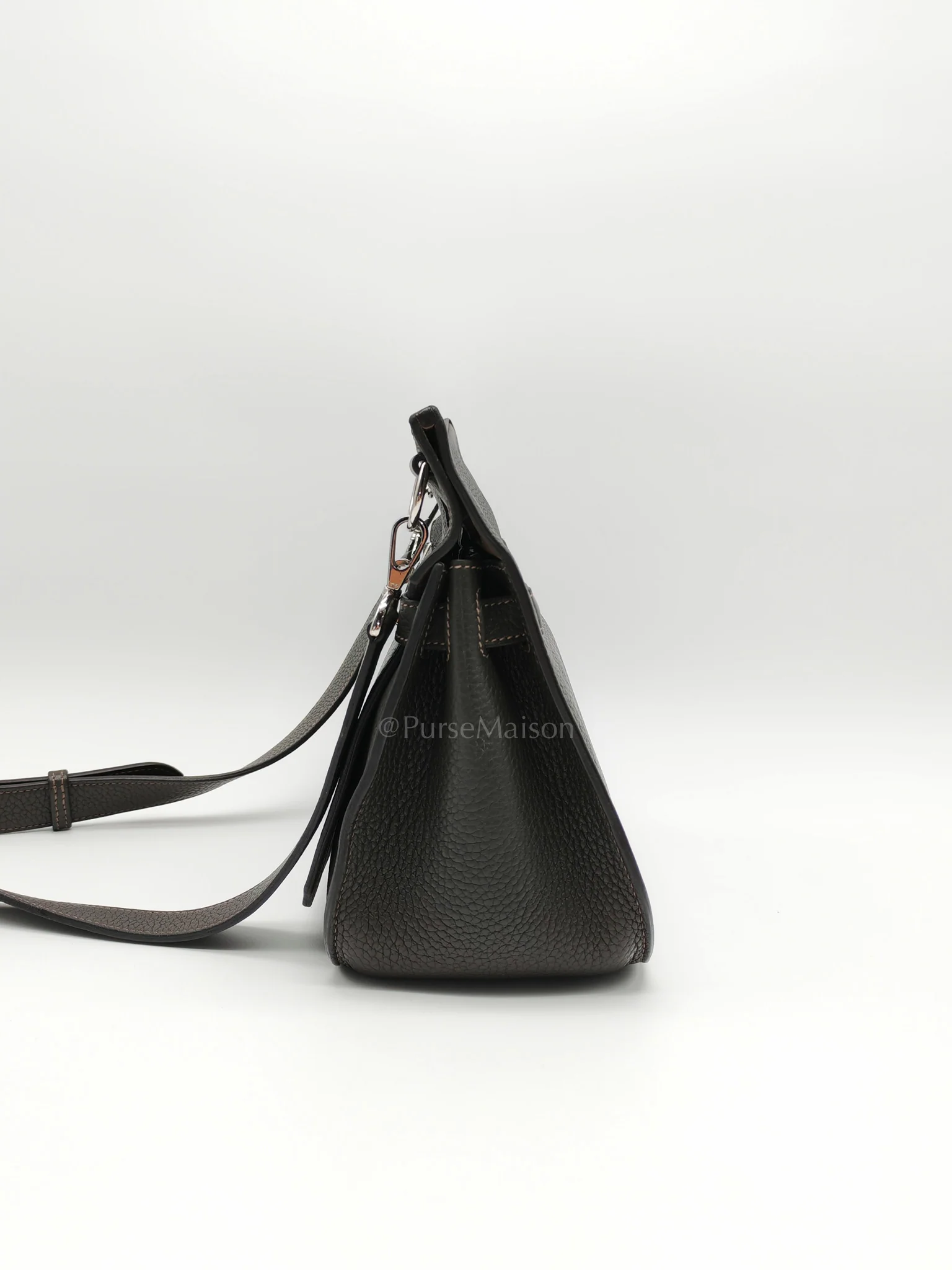 Hermes Jypsiere 28 in Gris Etain Clemence Leather & Palladium Hardware Stamp B (2023) - Image 5