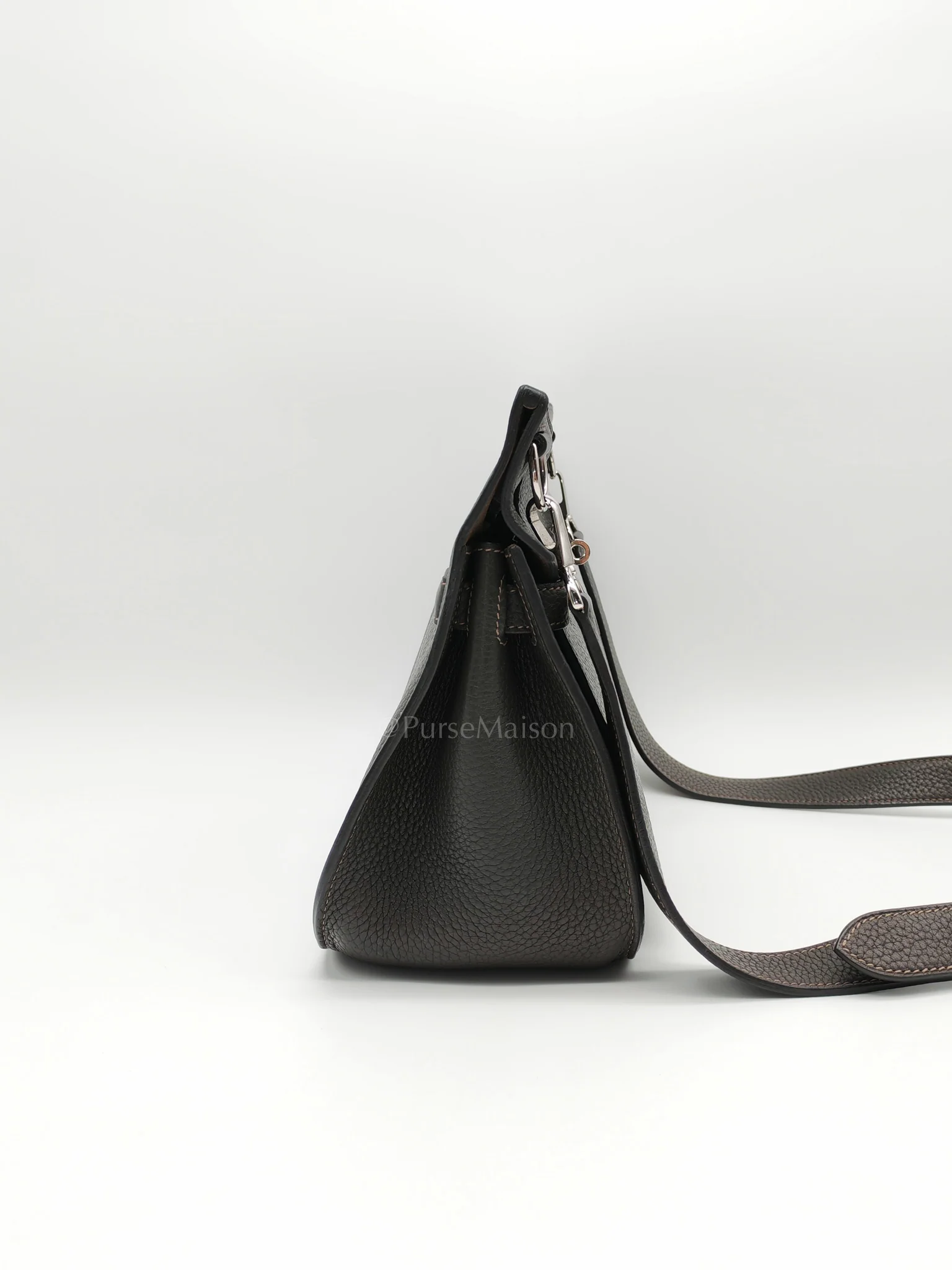 Hermes Jypsiere 28 in Gris Etain Clemence Leather & Palladium Hardware Stamp B (2023) - Image 6