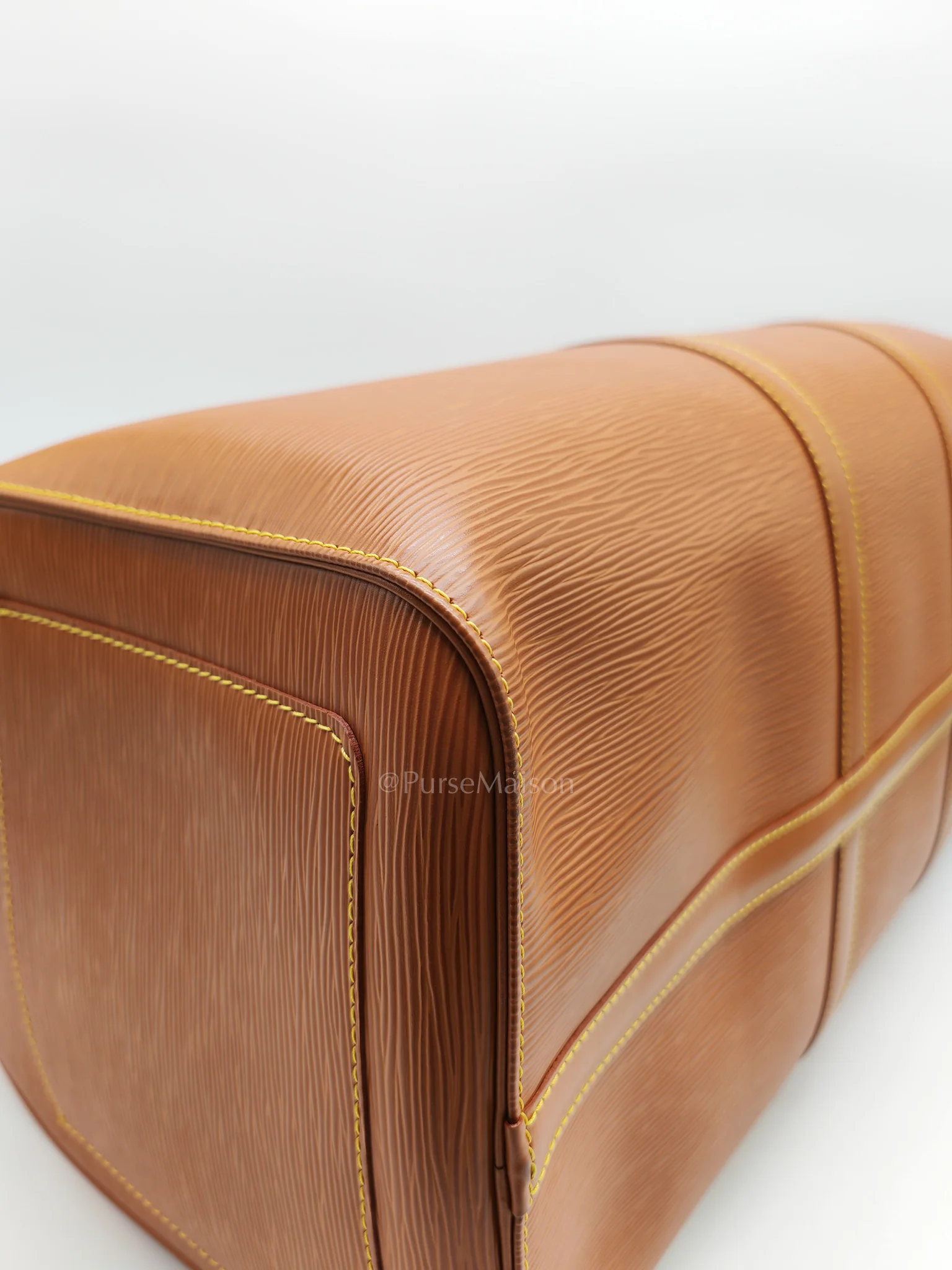 Louis Vuitton Keepall 50 Duffle Bag in Brown Epi Leather - Image 10