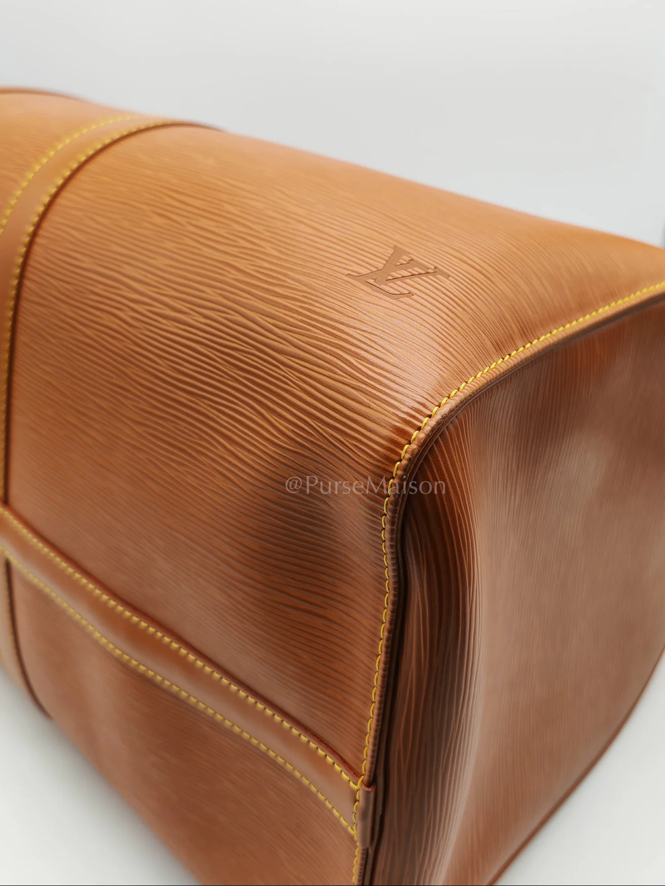 Louis Vuitton Keepall 50 Duffle Bag in Brown Epi Leather - Image 11