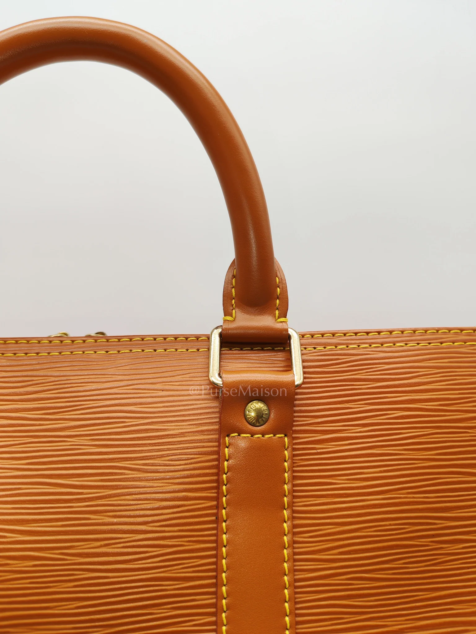 Louis Vuitton Keepall 50 Duffle Bag in Brown Epi Leather - Image 19