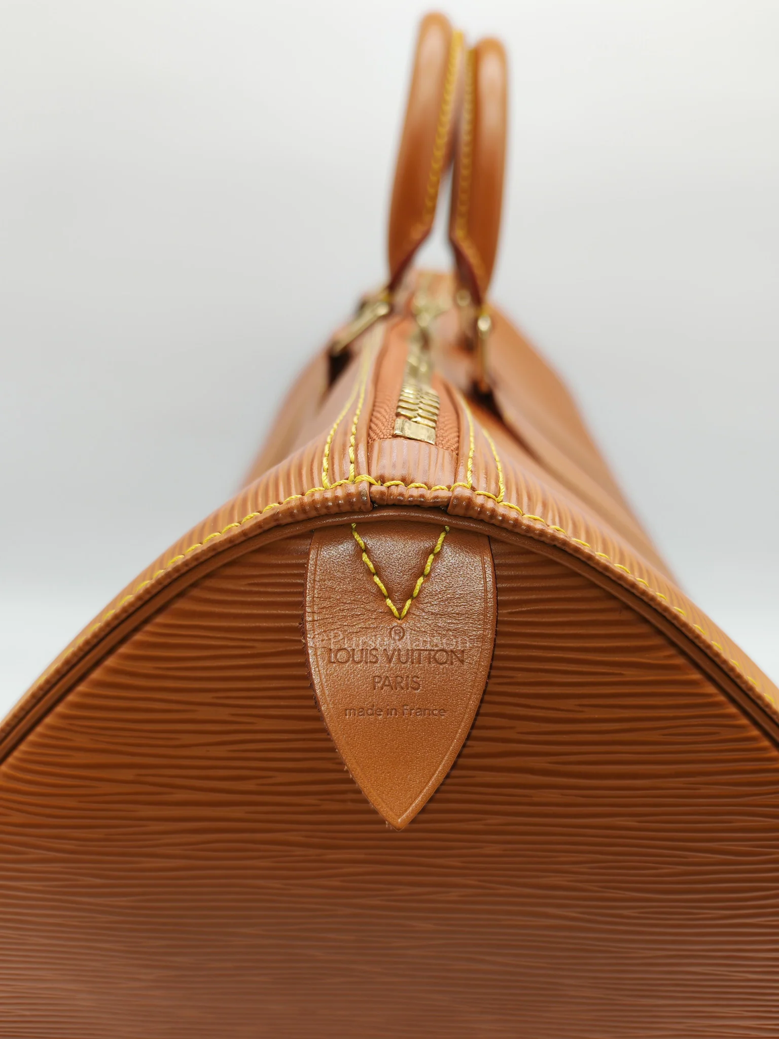 Louis Vuitton Keepall 50 Duffle Bag in Brown Epi Leather - Image 23