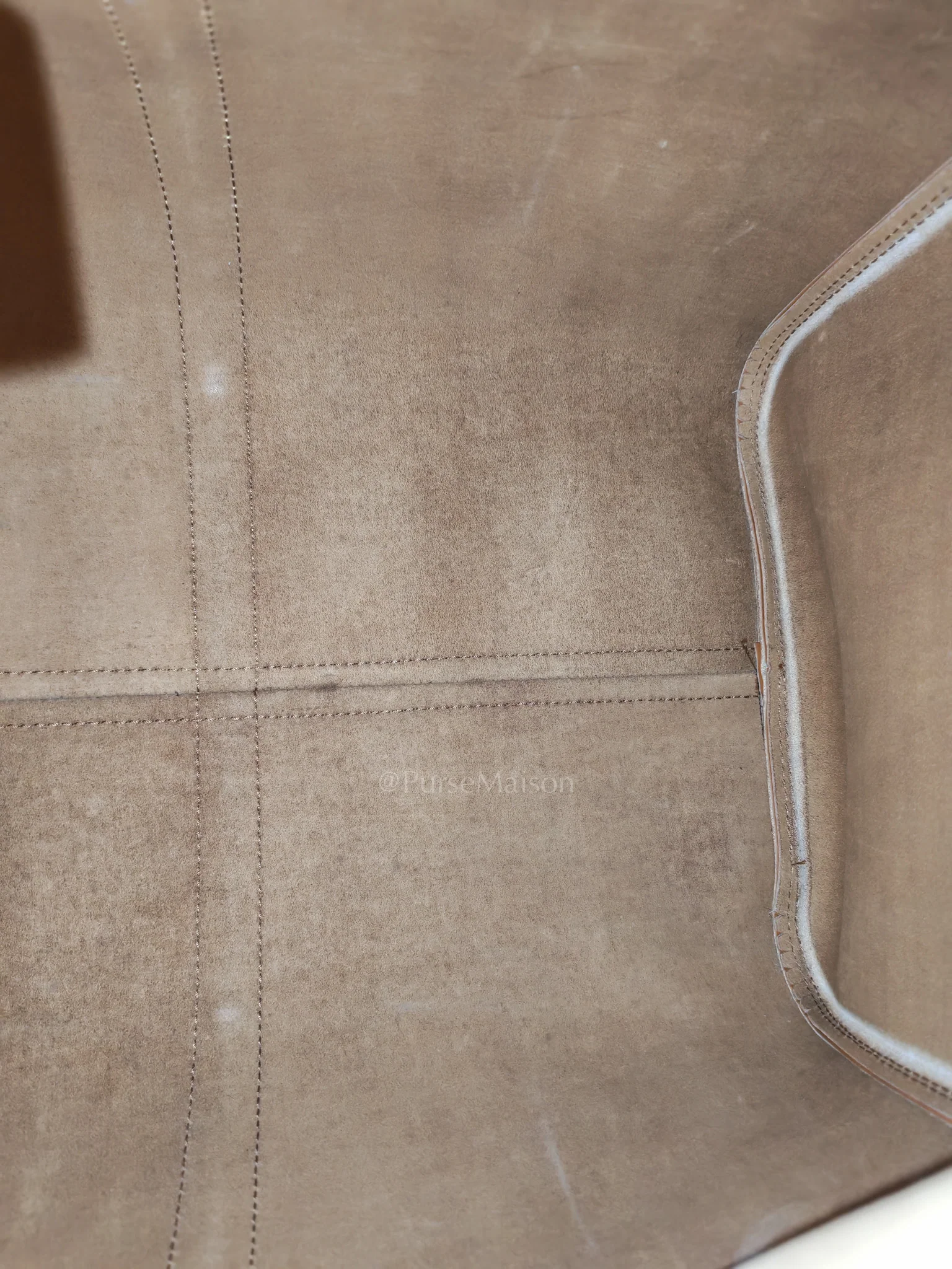 Louis Vuitton Keepall 50 Duffle Bag in Brown Epi Leather - Image 26