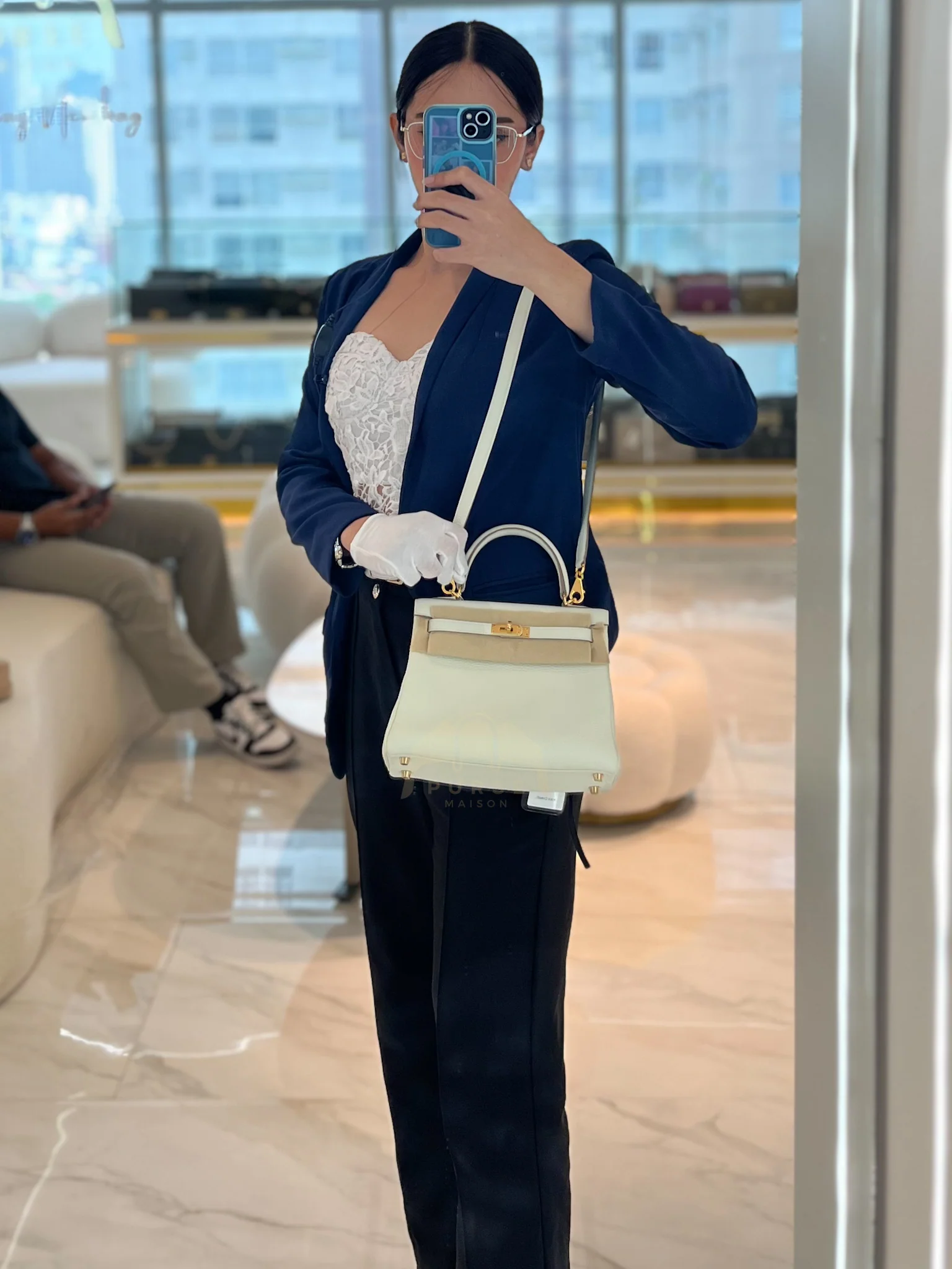 Hermes Kelly 25 in Mushroom Togo Leather Retourne & Gold Hardware Stamp B (2023) - Image 38