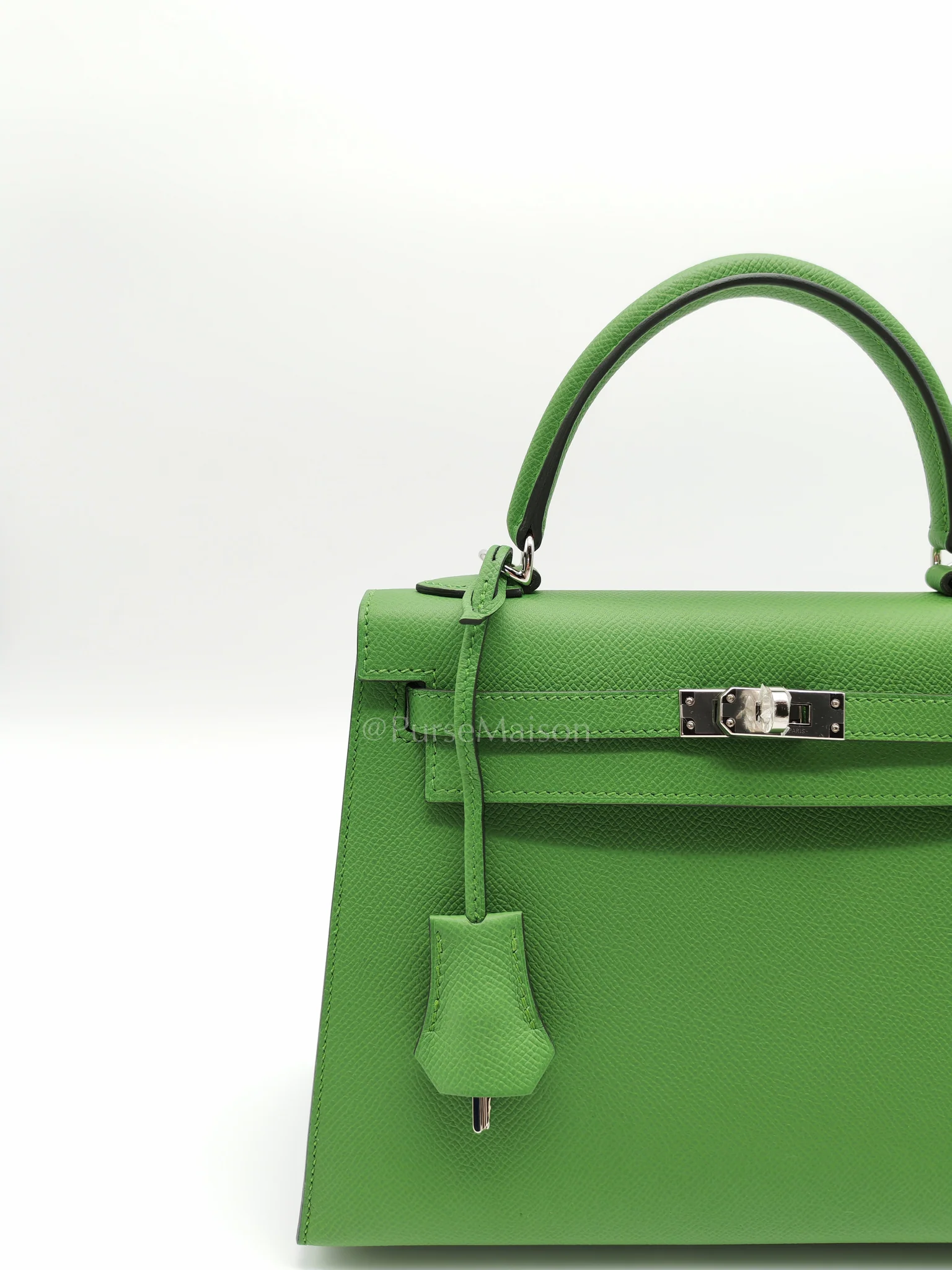 Hermes Kelly 25 Sellier in Vert Yucca Epsom Leather and Palladium Hardware Stamp W (2024) - Image 12