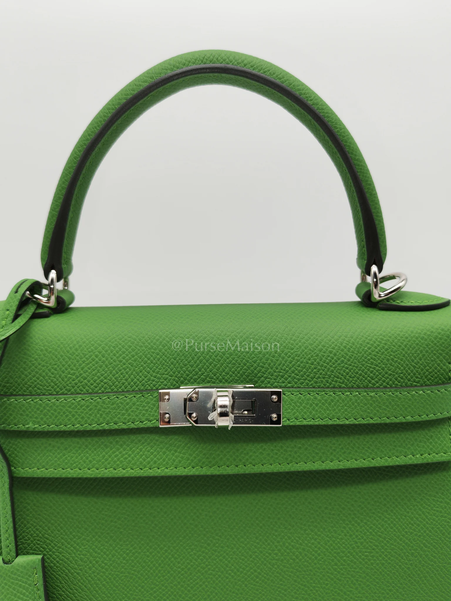 Hermes Kelly 25 Sellier in Vert Yucca Epsom Leather and Palladium Hardware Stamp W (2024) - Image 14