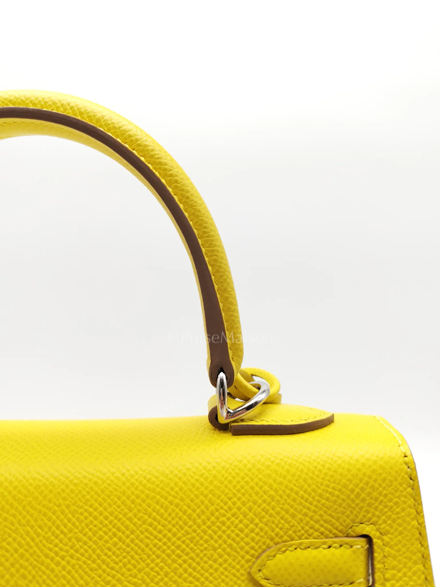 Hermes Kelly 25 Sellier in Lime Epsom Leather and Palladiun Hardware Stamp U (2022) - Image 17