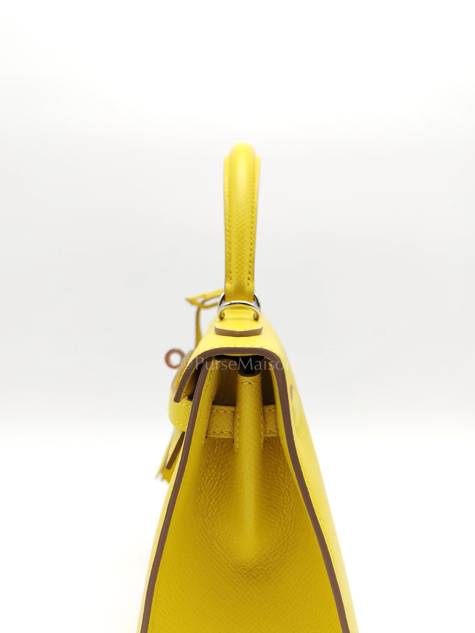 Hermes Kelly 25 Sellier in Lime Epsom Leather and Palladiun Hardware Stamp U (2022) - Image 19