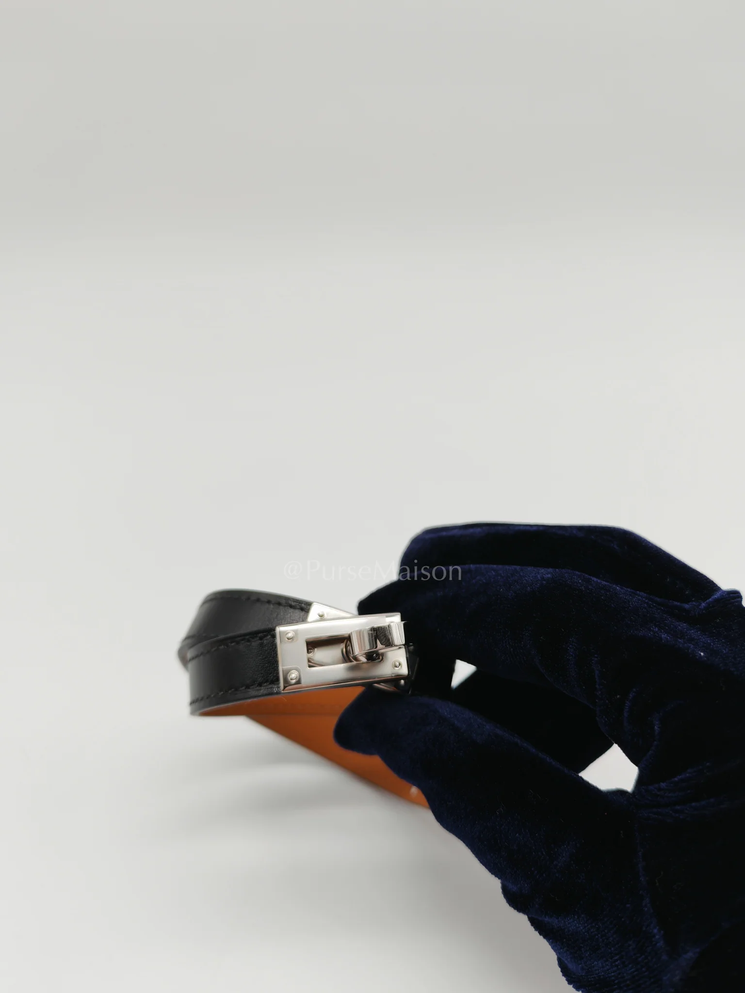 Hermes Kelly Double Tour Bracelet in Black Palladium Hardware Stamp B (2023) - Image 7