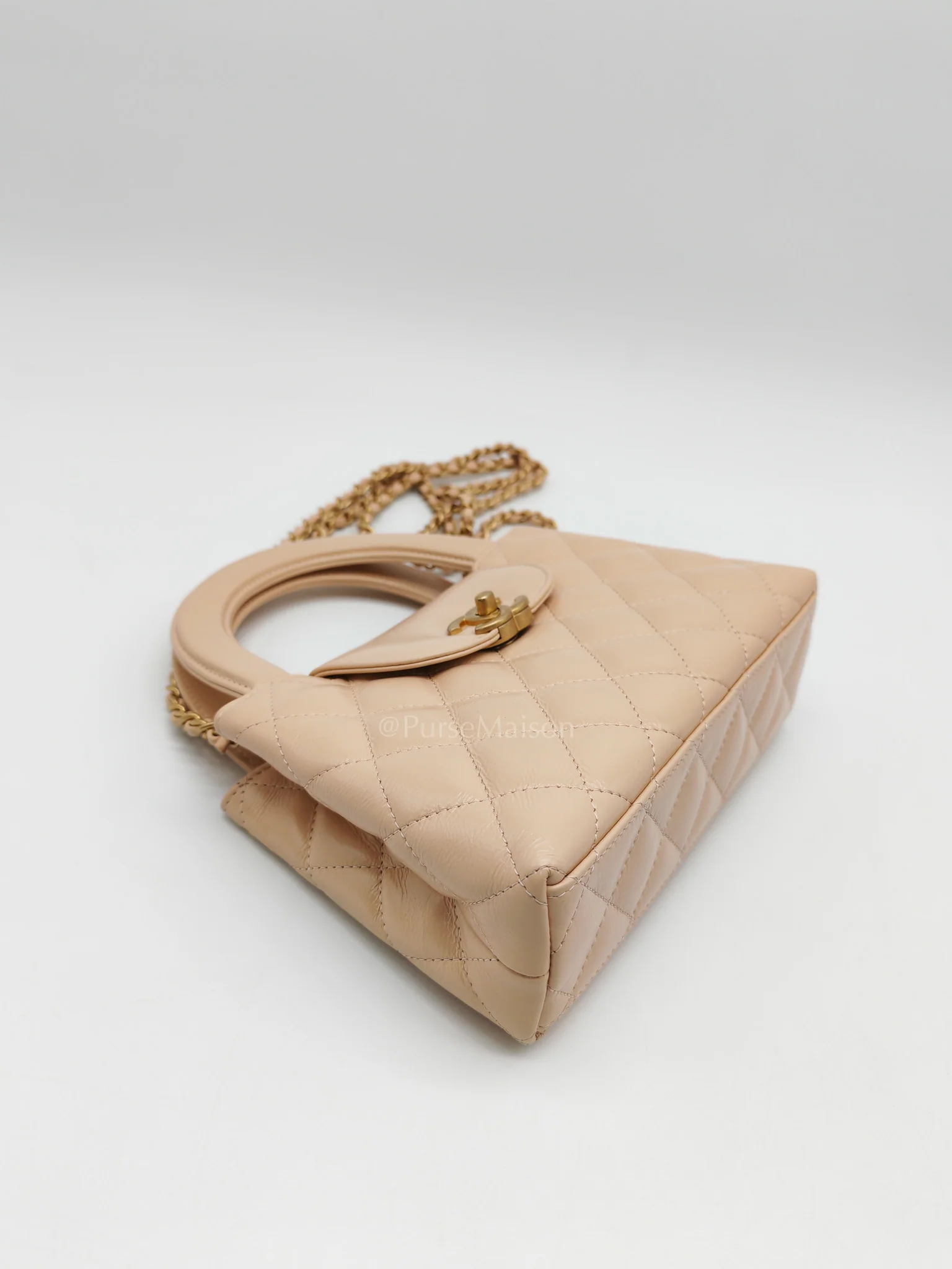 Chanel CC Kelly In Biege Shiny Calfskin Leather and Aged Gold Hardware (Microchip) - Image 8