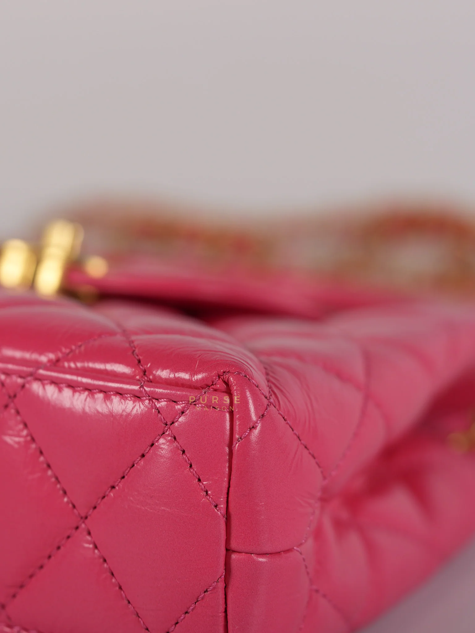 Chanel CC Kelly Small Fuchsia Shiny Calfskin Leather and Aged Gold Hardware (Microchip) - Image 9