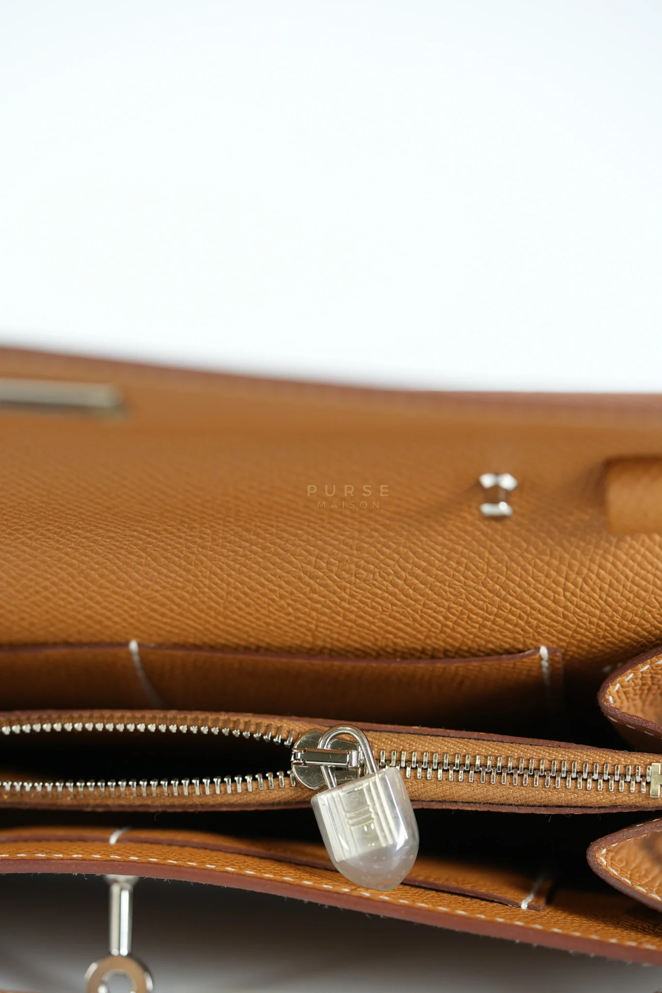 Hermes Kelly to Go in Gold Epsom Leather Palladium Hardware Stamp U(2022) - Image 17