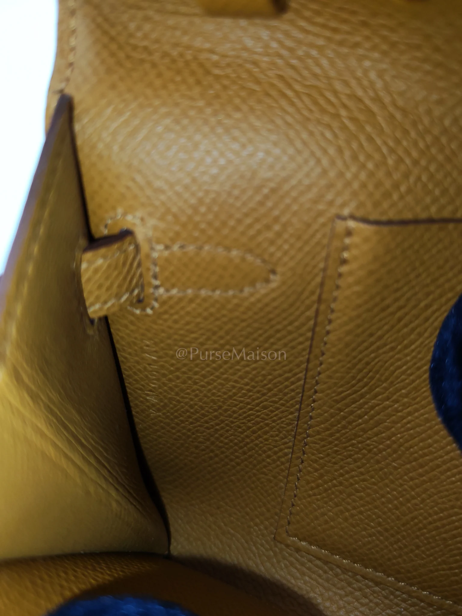 Hermes Kelly To Go Sesame in Epsom Leather and Gold Hardware Stamp Y (2020) - Image 26