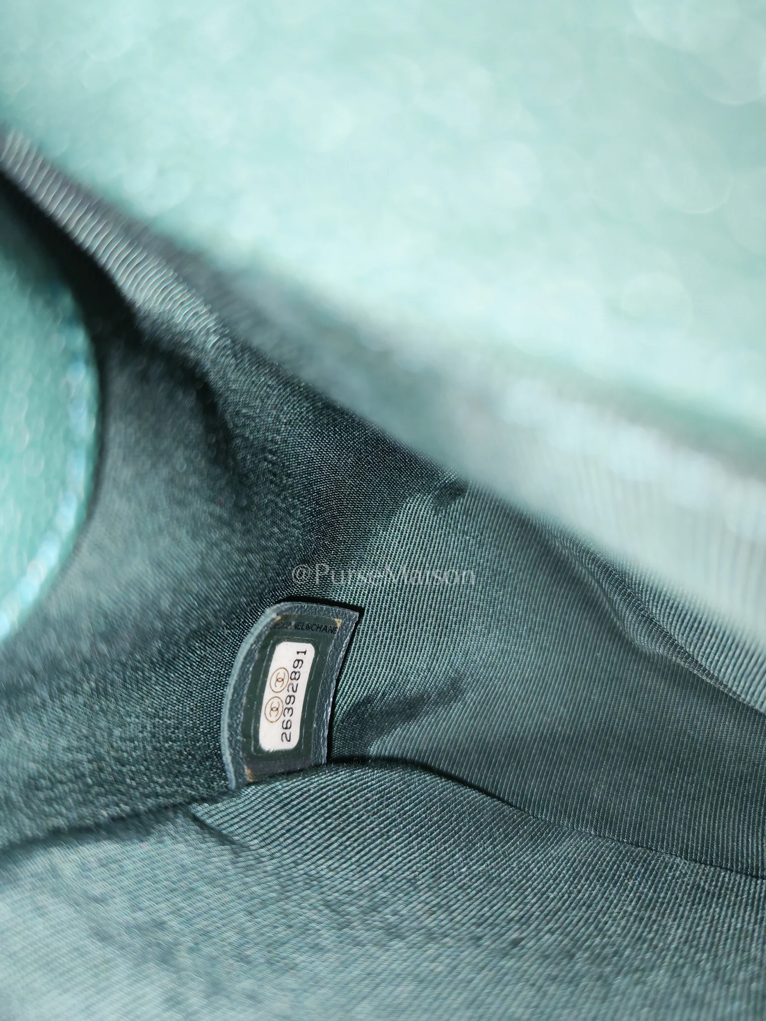 Chanel Le Boy Old Medium Green Caviar Leather in Aged Gold Hardware (Series 26) - Image 21