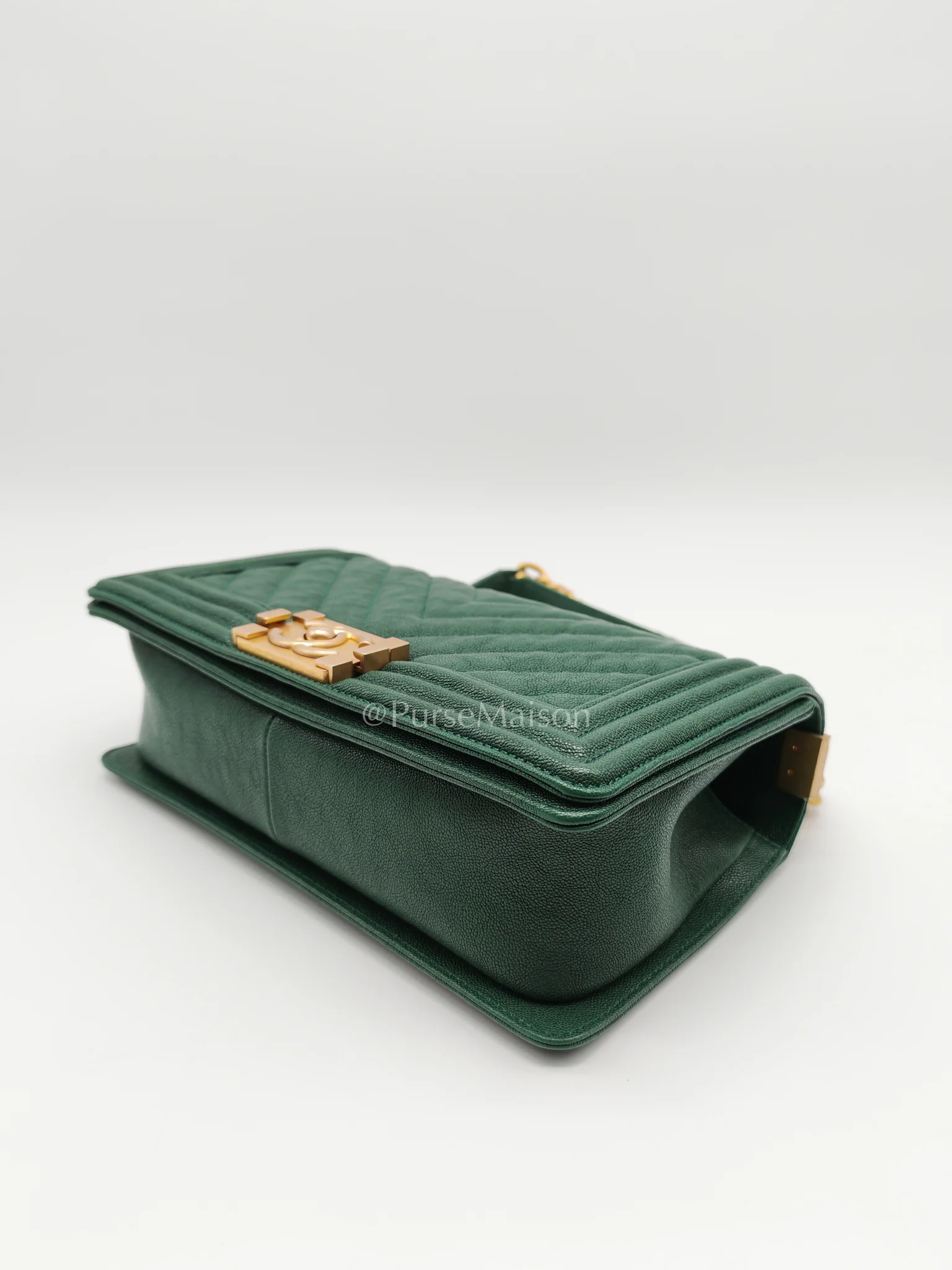 Chanel Le Boy Old Medium Green Caviar Leather in Aged Gold Hardware (Series 26) - Image 9