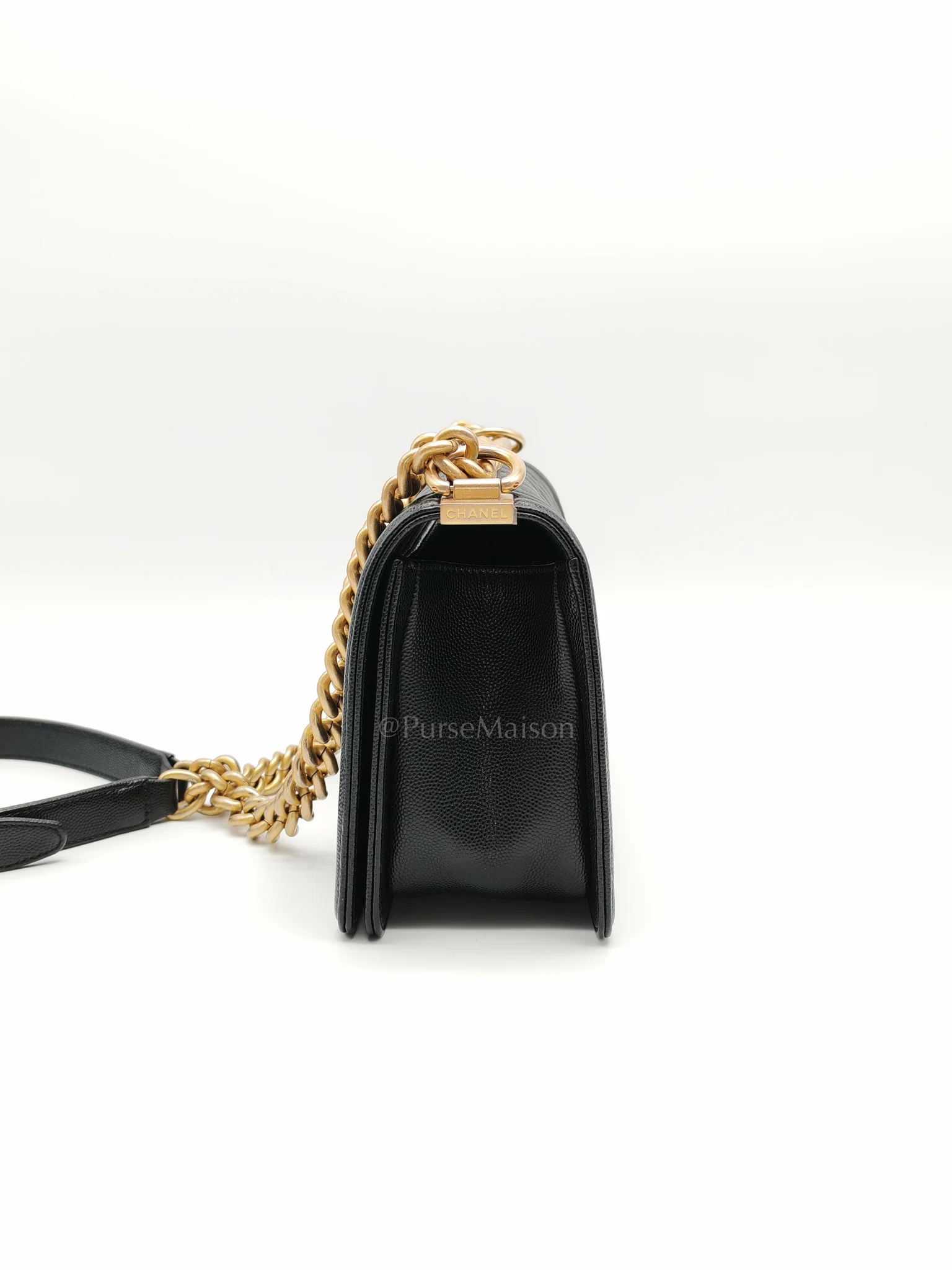 Chanel Le Boy Old Medium in Black Quilted Caviar Leather & Aged Gold Hardware Series 28 - Image 5