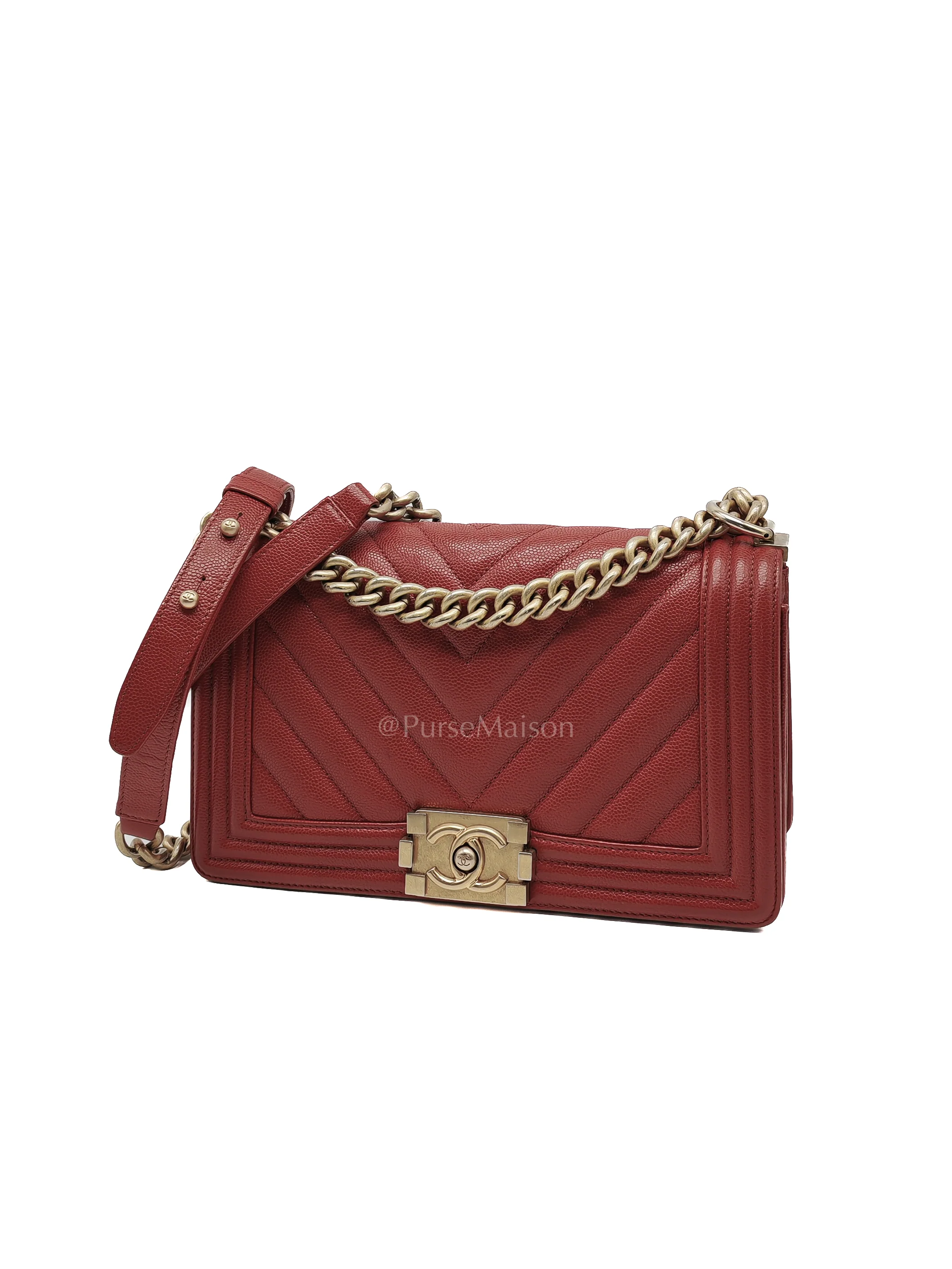 Chanel Le Boy Old Medium in Red Chevron Caviar Leather & Aged Gold Hardware Series 25 - Image 2