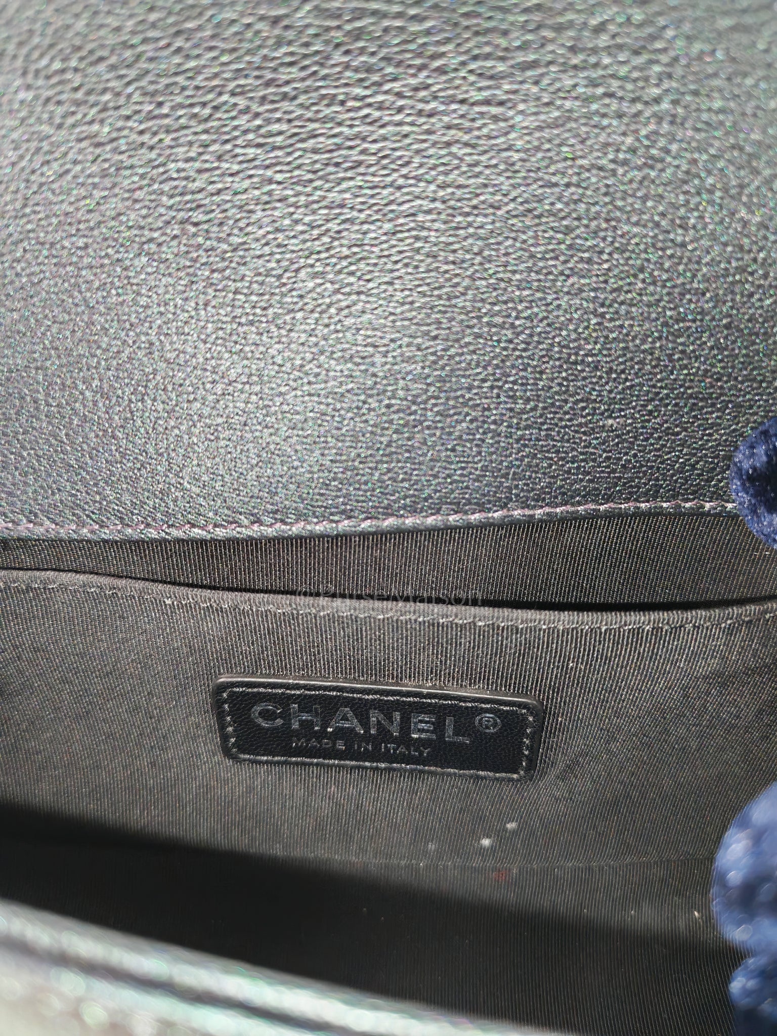 Chanel Le boy Small Iridescent Purple Mermaid Quilted Goatskin in Rainbow Hardware (Series 21) - Image 19