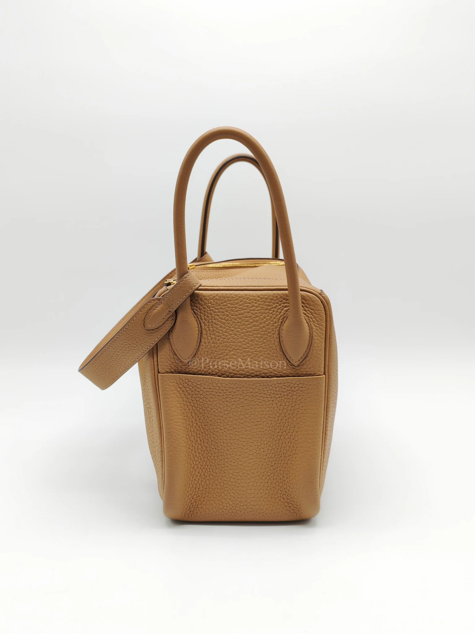 Hermes Lindy 26 in Biscuit Clemence Leather & Gold Hardware Stamp B (2023) - Image 5