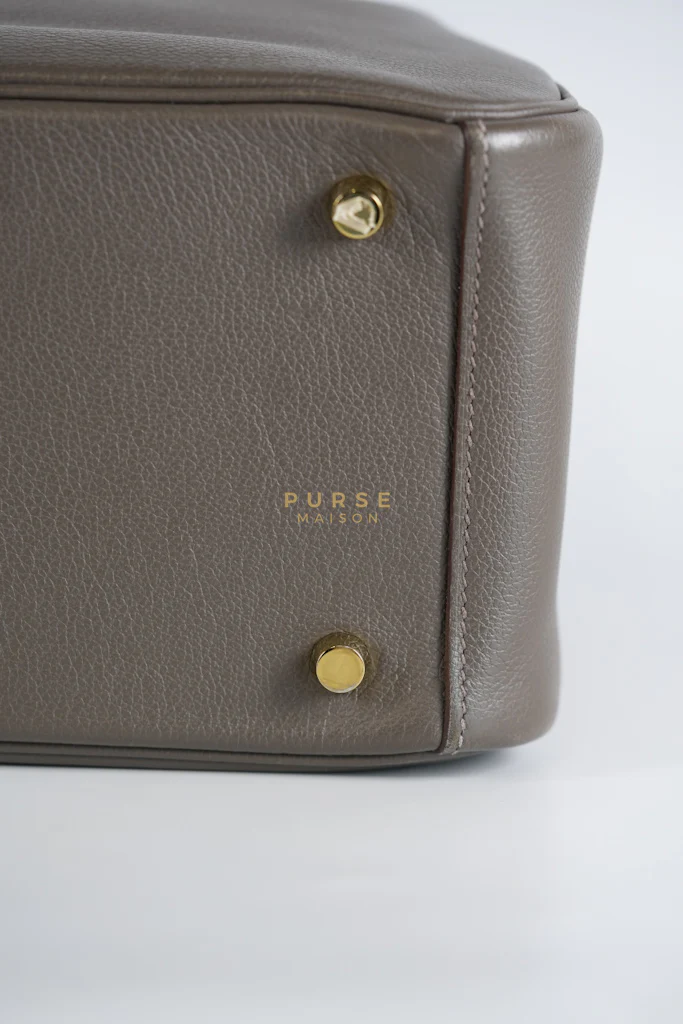 Hermes Lindy 26 in Taupe Evercolor Leather & Gold Hardware Stamp Z (2021) - Image 14