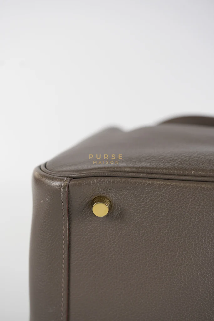 Hermes Lindy 26 in Taupe Evercolor Leather & Gold Hardware Stamp Z (2021) - Image 18