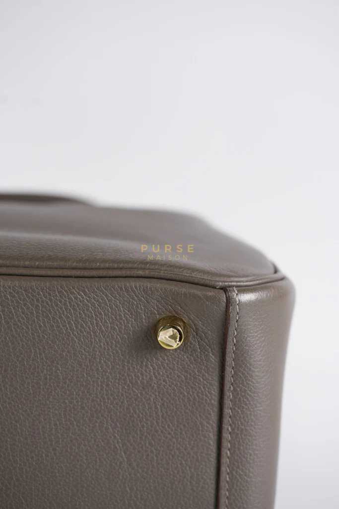 Hermes Lindy 26 in Taupe Evercolor Leather & Gold Hardware Stamp Z (2021) - Image 19