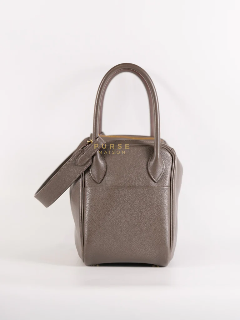 Hermes Lindy 26 in Taupe Evercolor Leather & Gold Hardware Stamp Z (2021) - Image 4