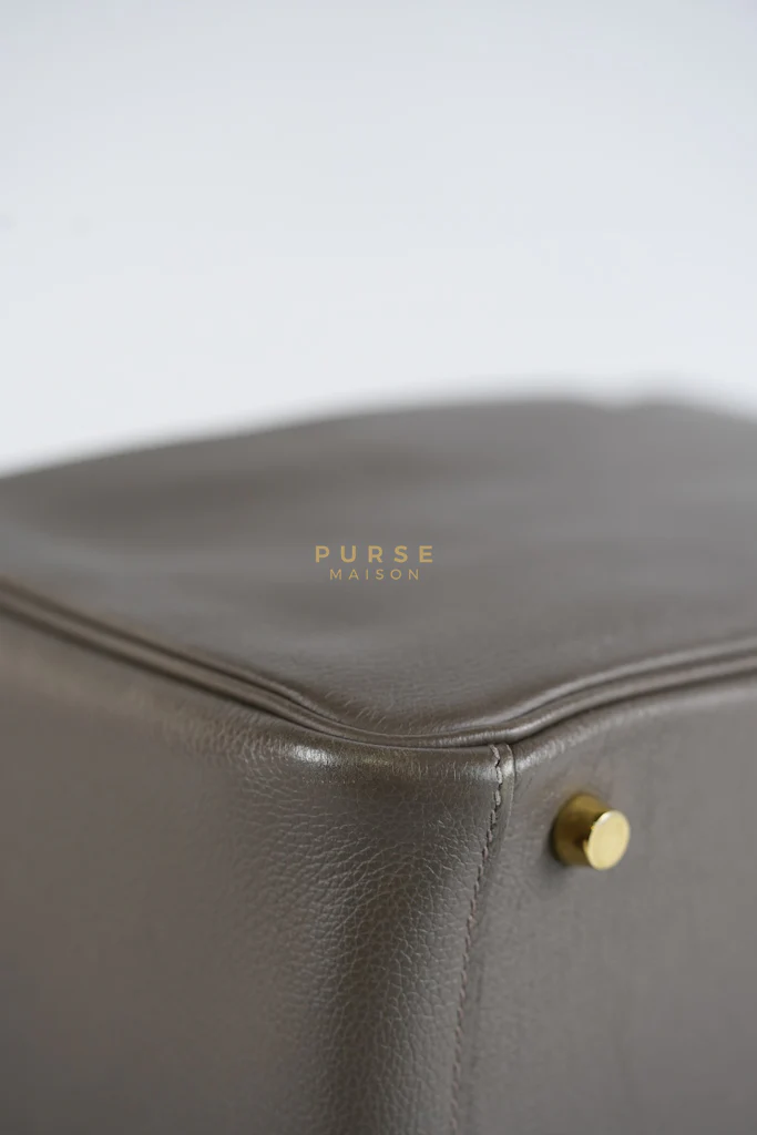 Hermes Lindy 26 in Taupe Evercolor Leather & Gold Hardware Stamp Z (2021) - Image 9