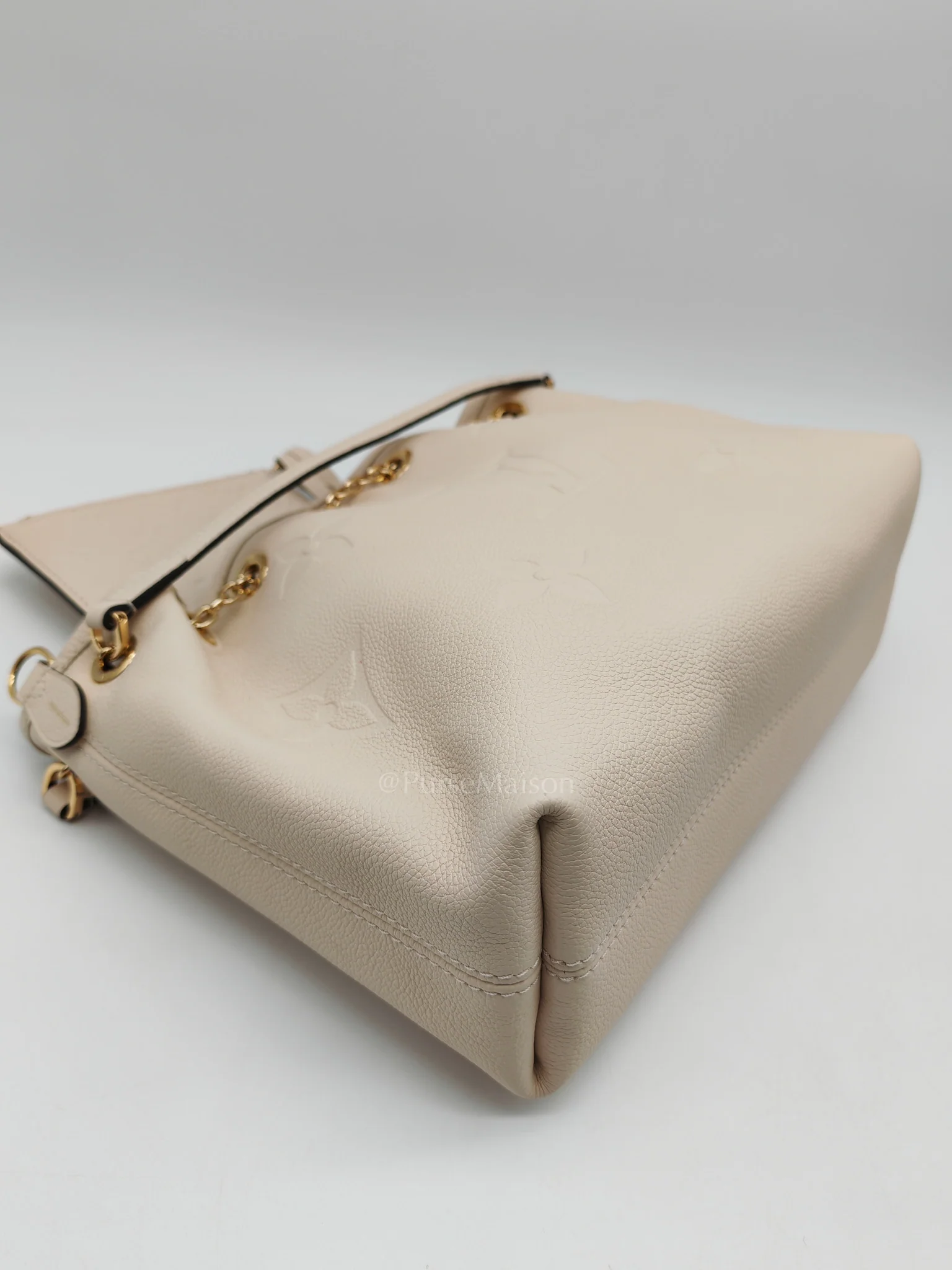 Louis Vuitton Bundle Bag in Cream Monogram Empreinte Giant and Gold Hardware Microchip - Image 10