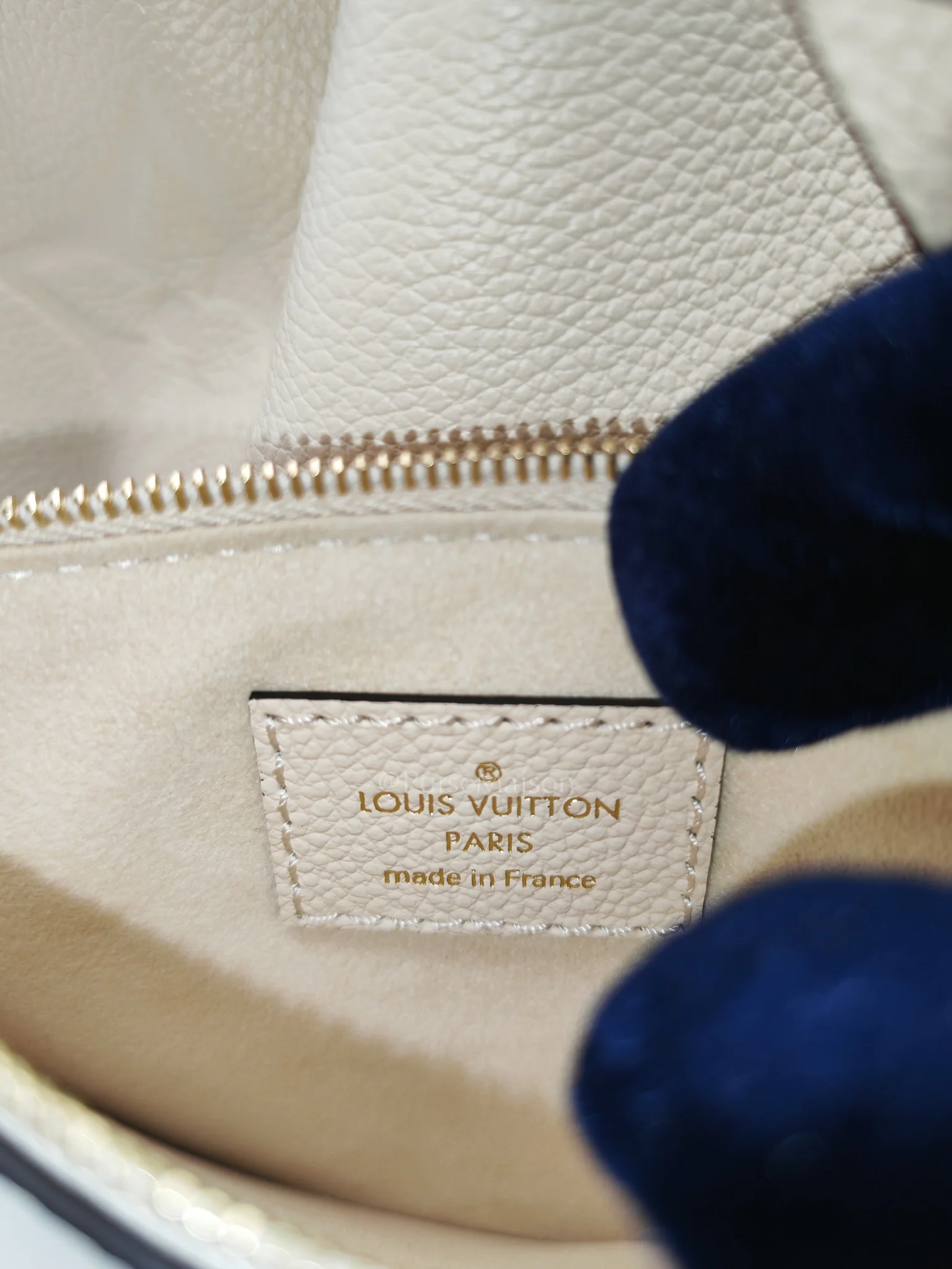 Louis Vuitton Bundle Bag in Cream Monogram Empreinte Giant and Gold Hardware Microchip - Image 16
