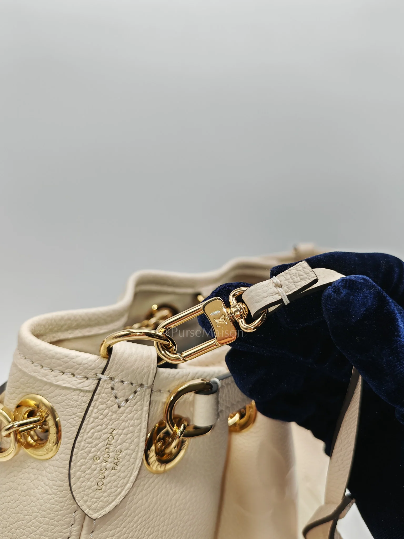 Louis Vuitton Bundle Bag in Cream Monogram Empreinte Giant and Gold Hardware Microchip - Image 18