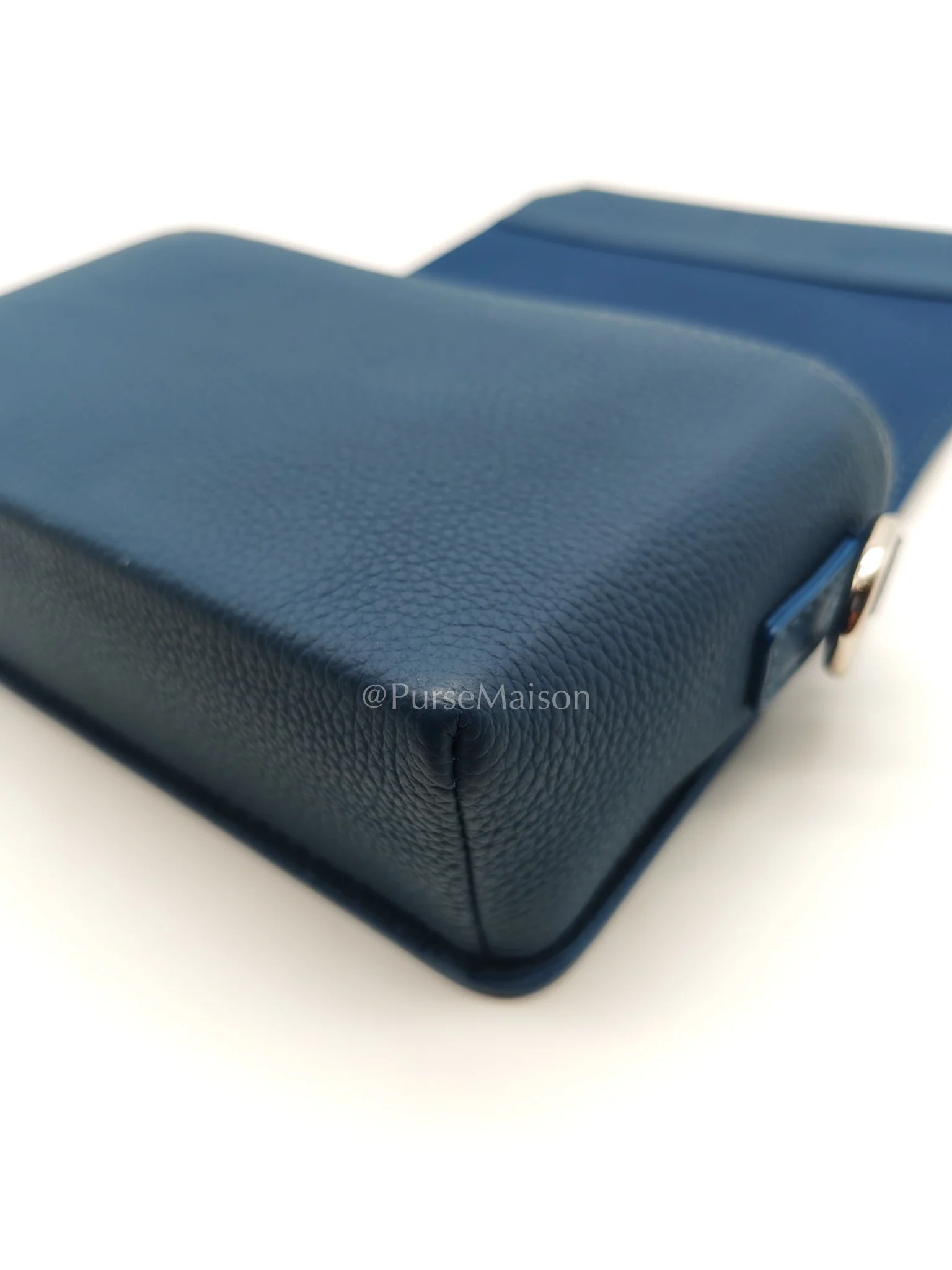 Louis Vuitton Fastline Wearable Wallet in Atlantic Blue Cowhide Leather and Silver Hardware Microchip - Image 10