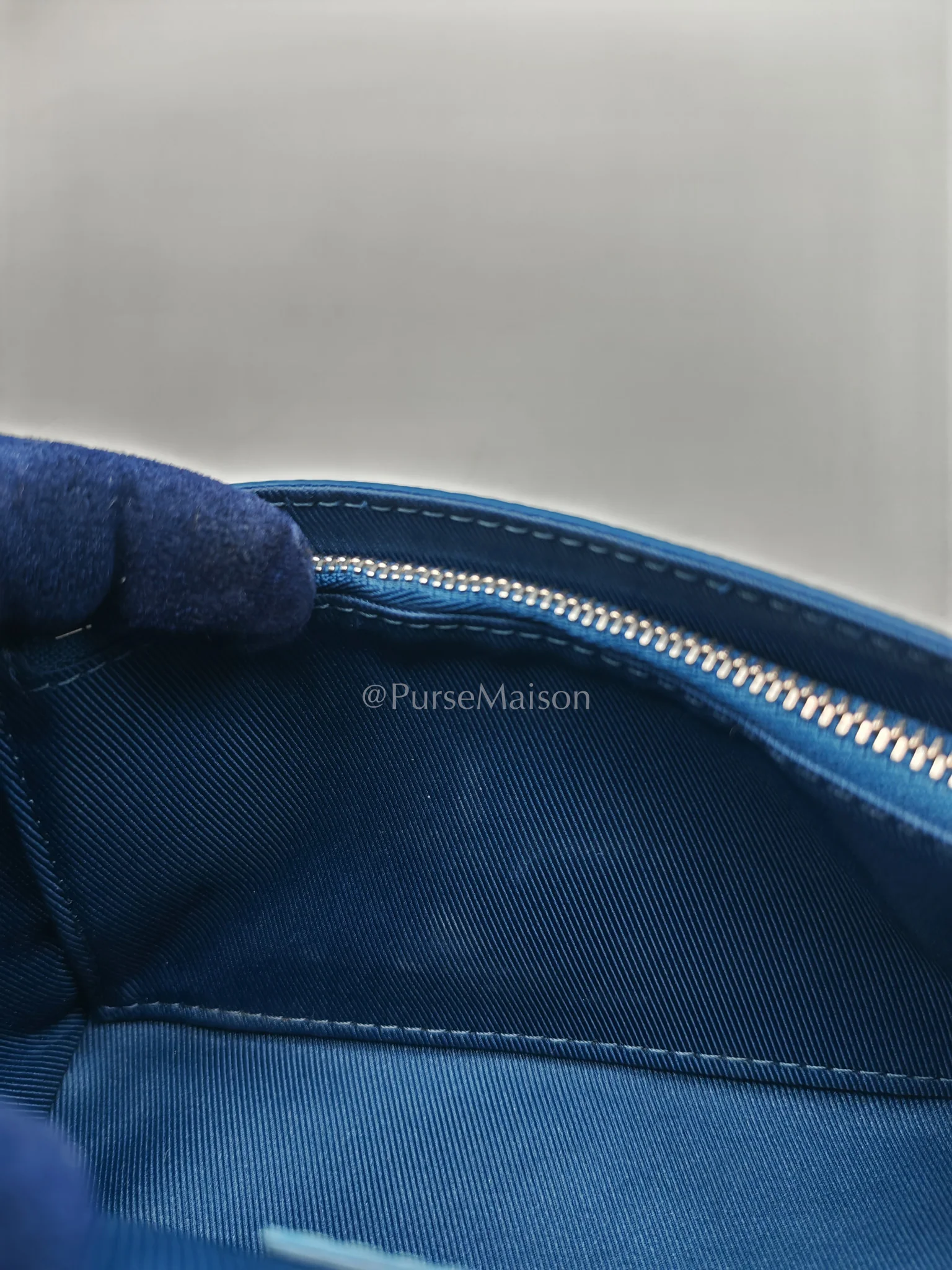 Louis Vuitton Fastline Wearable Wallet in Atlantic Blue Cowhide Leather and Silver Hardware Microchip - Image 24