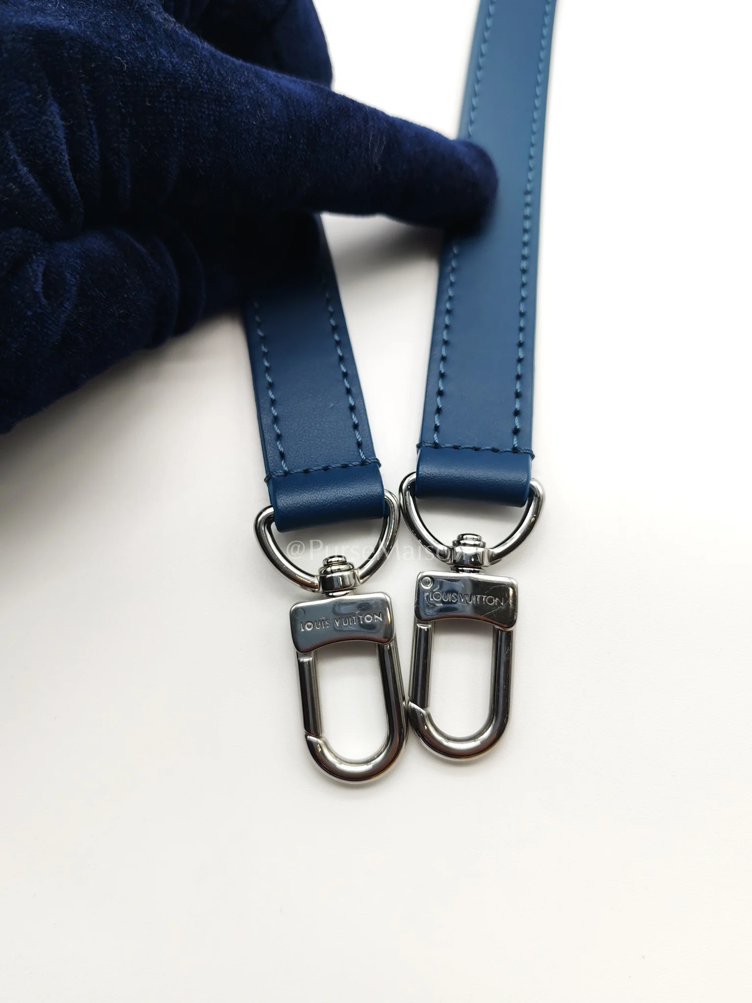 Louis Vuitton Fastline Wearable Wallet in Atlantic Blue Cowhide Leather and Silver Hardware Microchip - Image 31