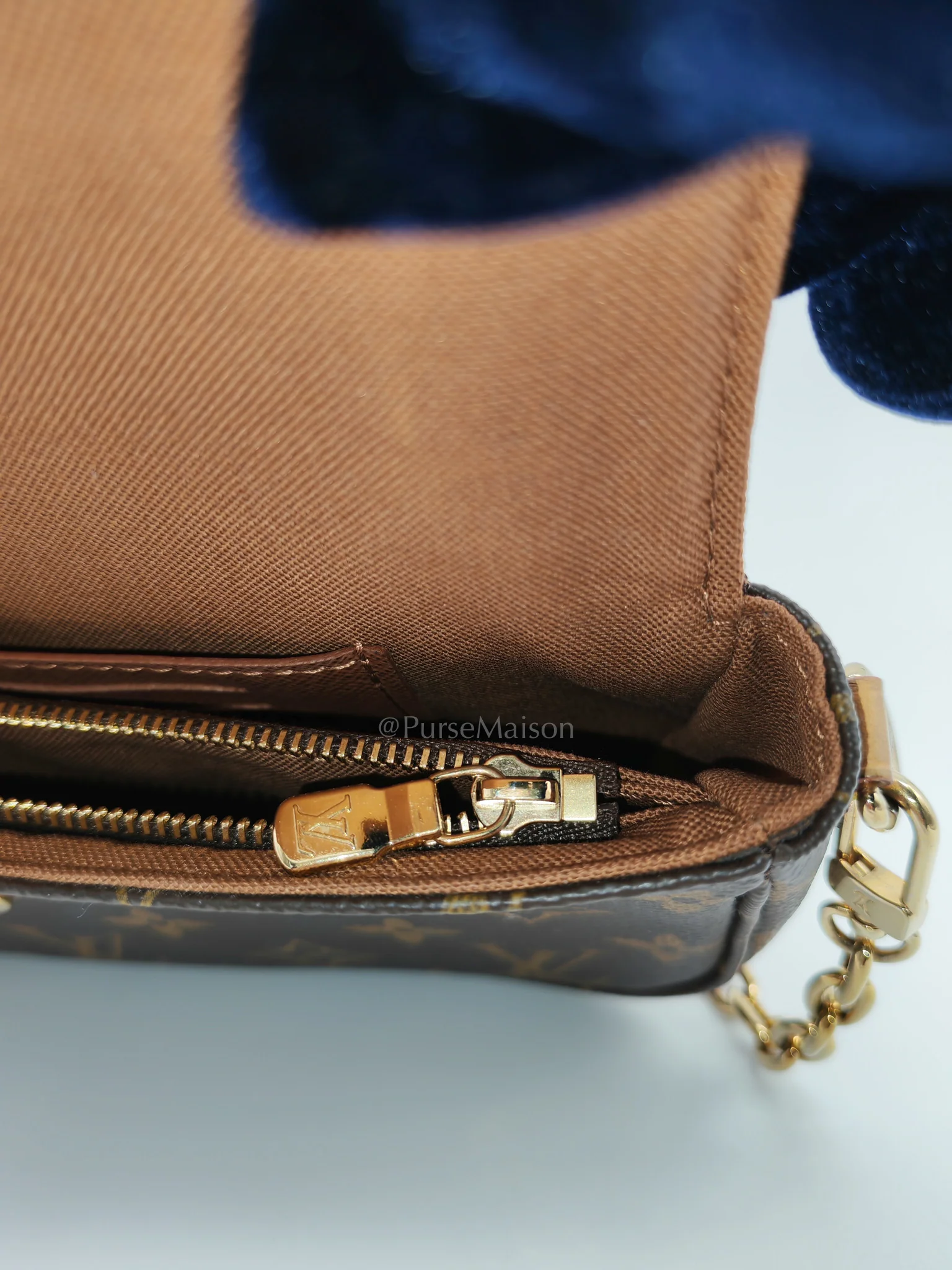 Louis Vuitton Ivy Wallet On Chain in Monogram Canvas Shoulder Bag (Microchip) - Image 19