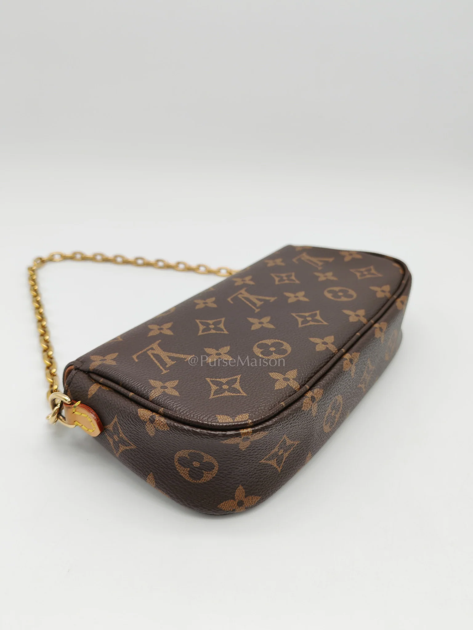 Louis Vuitton Ivy Wallet On Chain in Monogram Canvas Shoulder Bag (Microchip) - Image 8