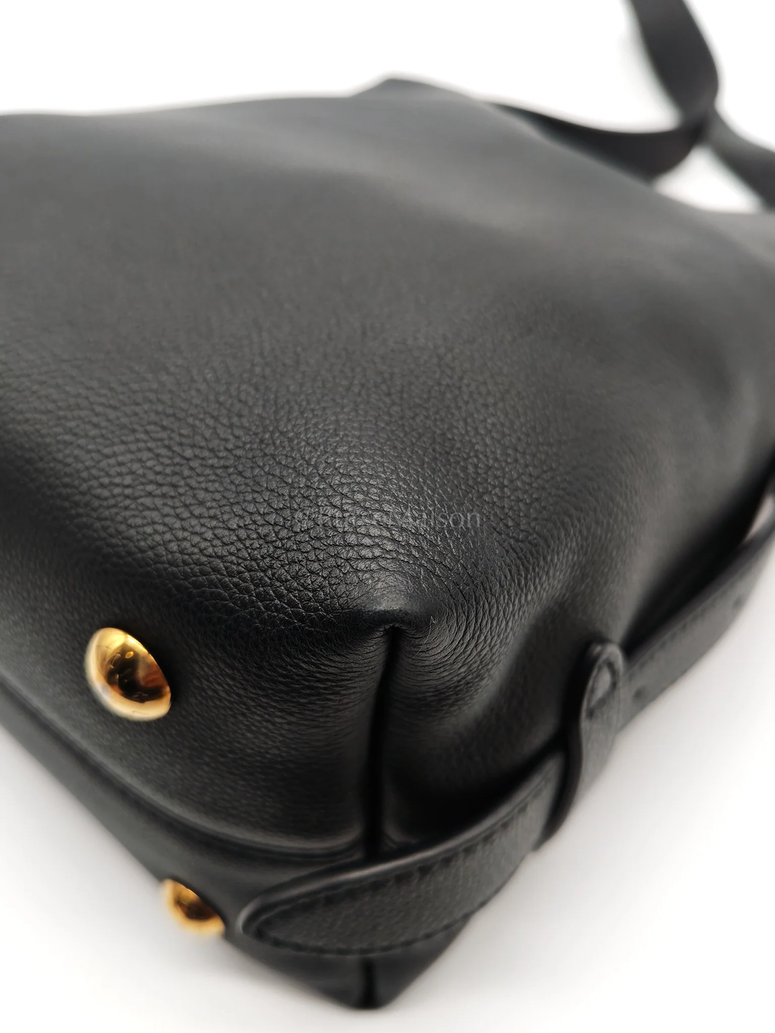 Louis Vuitton Low Key Hobo PM Black Grained Calfskin Leather Gold Hardware (Microchip) - Image 15