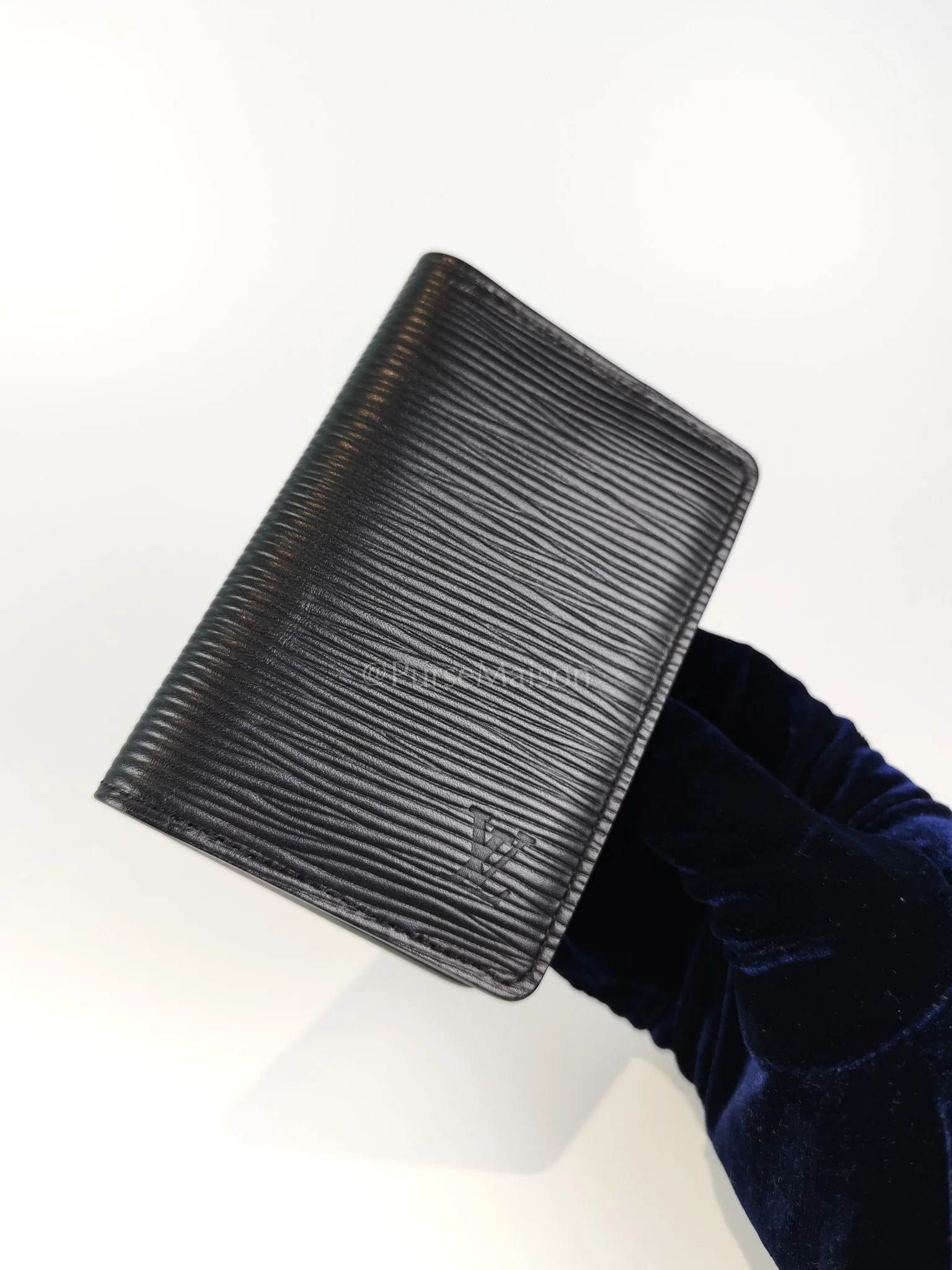 Louis Vuitton Card Holder in Black Epi Leather (Date code: CT4129) - Image 16