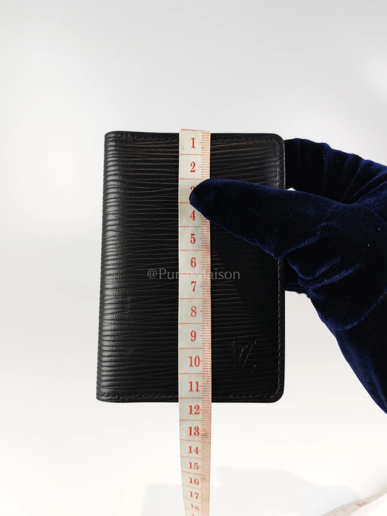 Louis Vuitton Card Holder in Black Epi Leather (Date code: CT4129) - Image 25