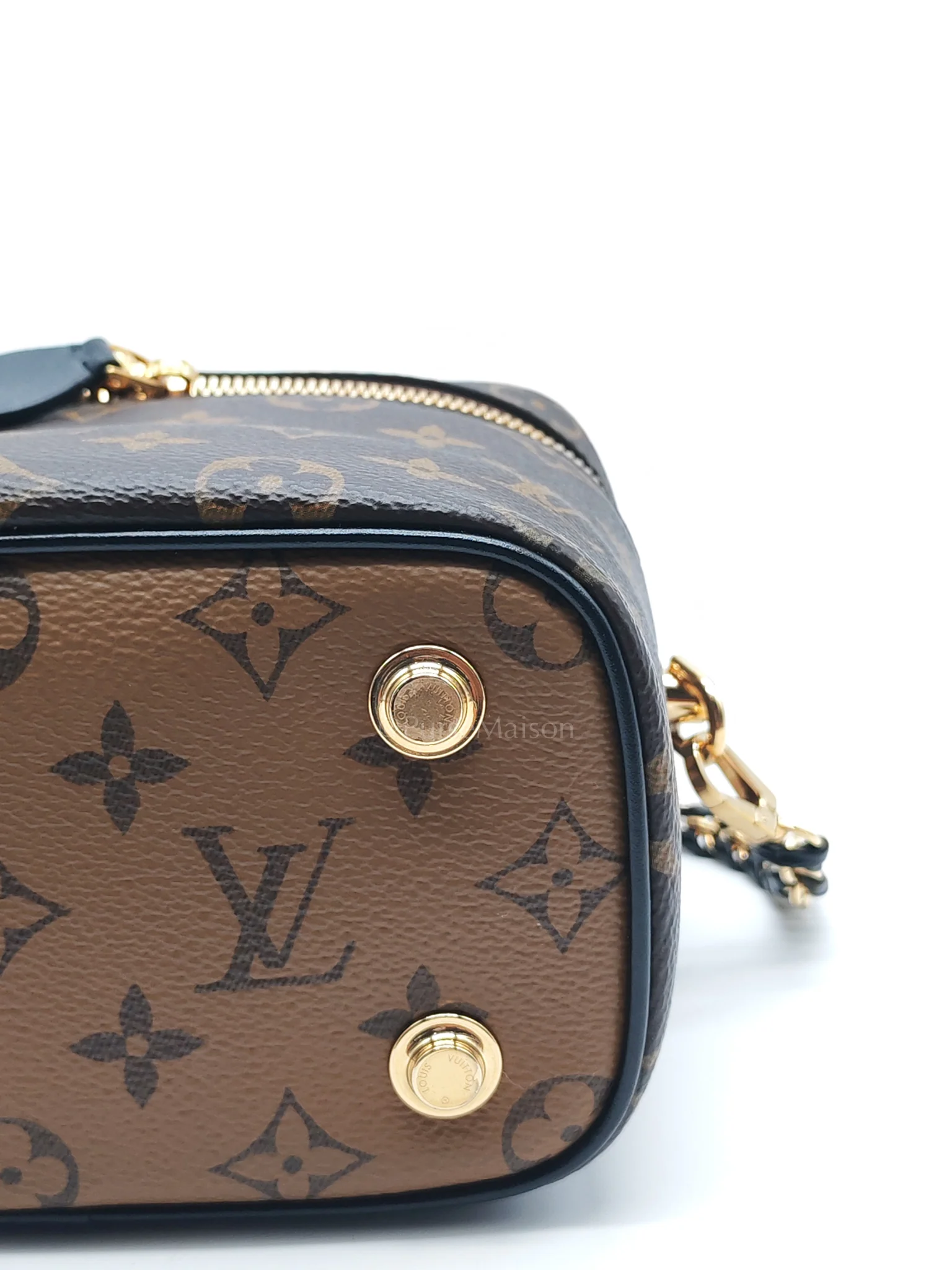 Louis Vuitton Vanity Top Handle in Monogram Canvas Shoulder Bag (Microchip) - Image 11