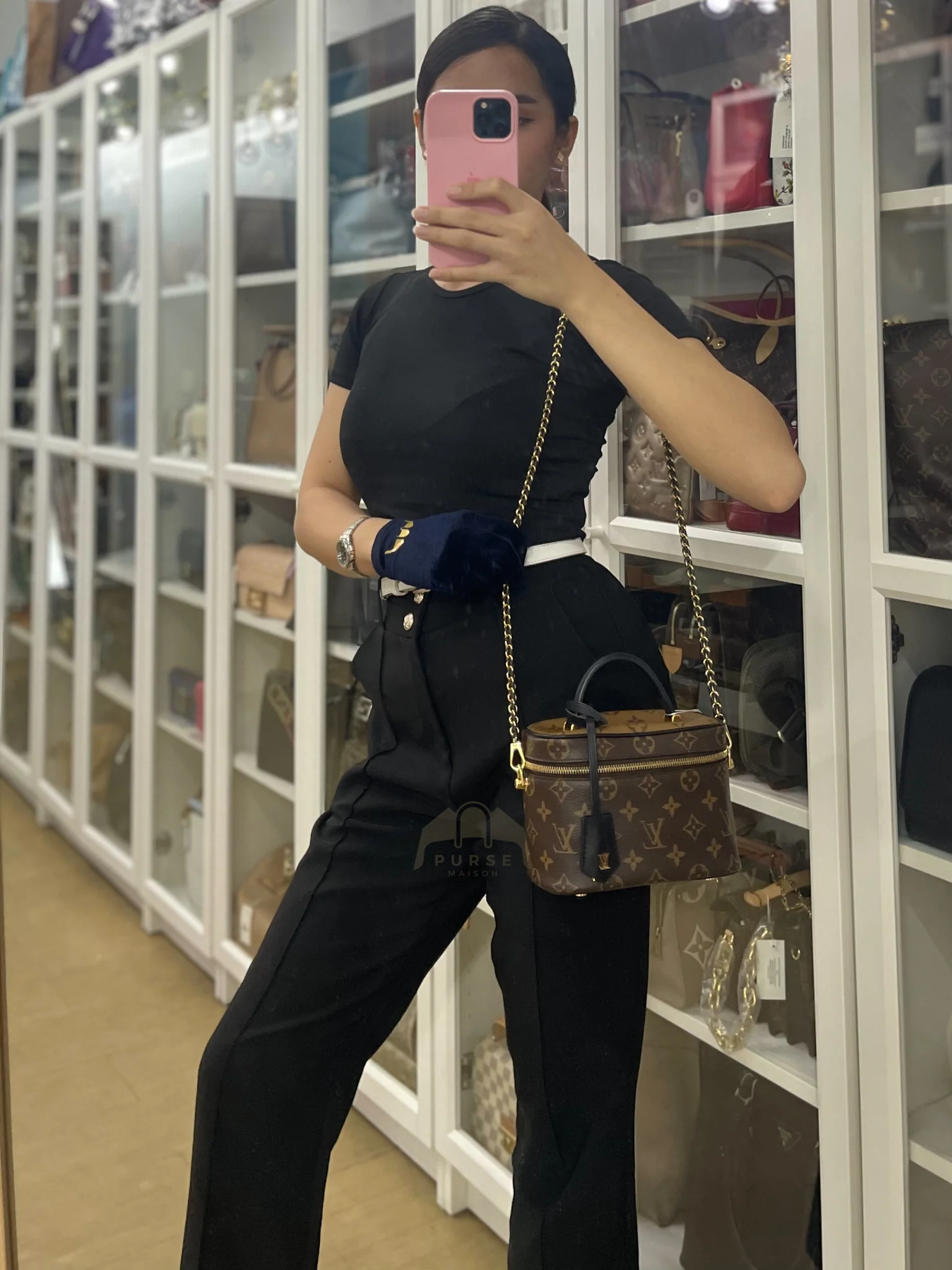 Louis Vuitton Vanity Top Handle in Monogram Canvas Shoulder Bag (Microchip) - Image 35