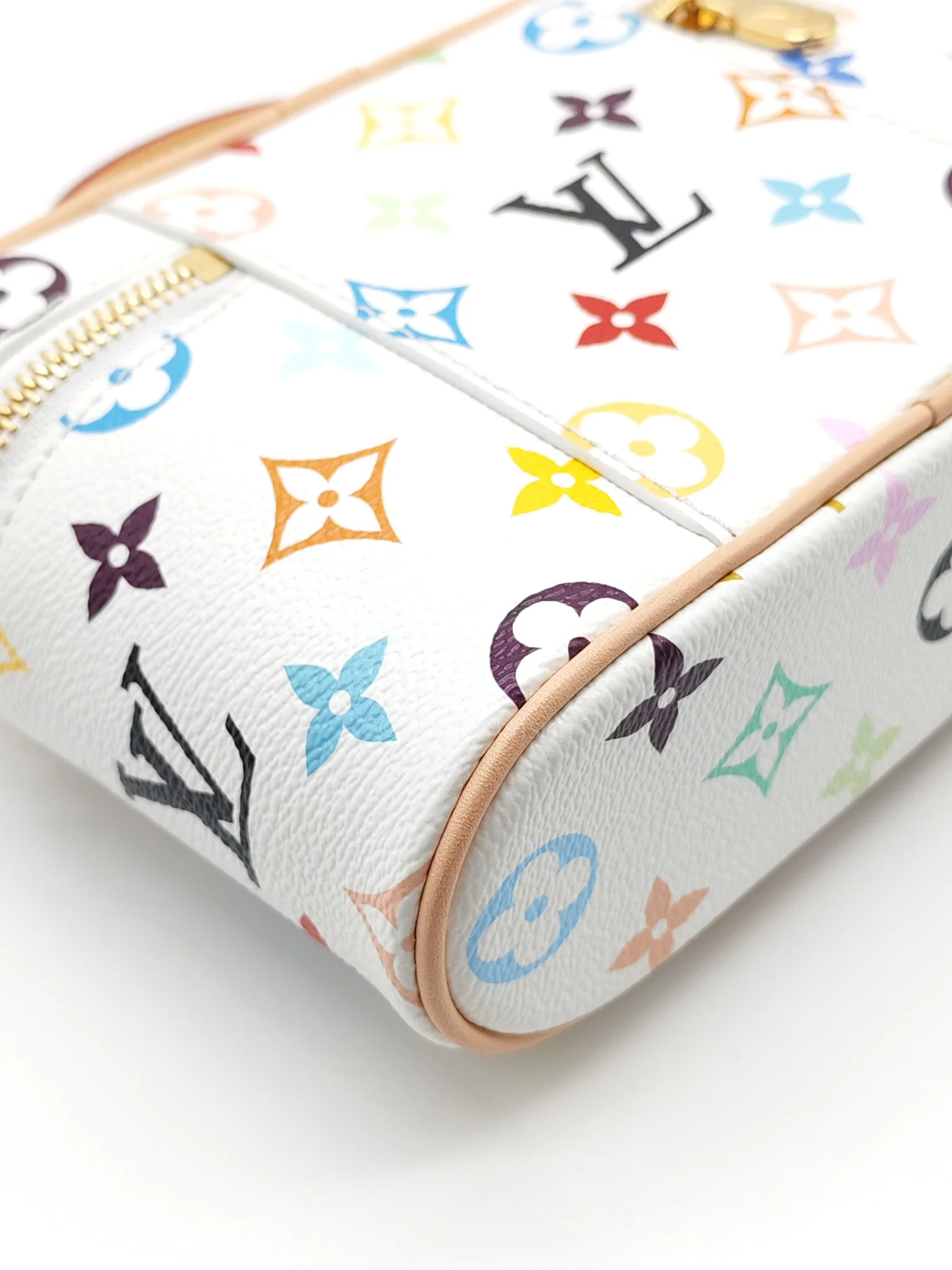 Louis Vuitton LV x Takashi Murakami Vanity Case in White Monogram Multicolor Canvas & Gold Hardware Microchip - Image 14