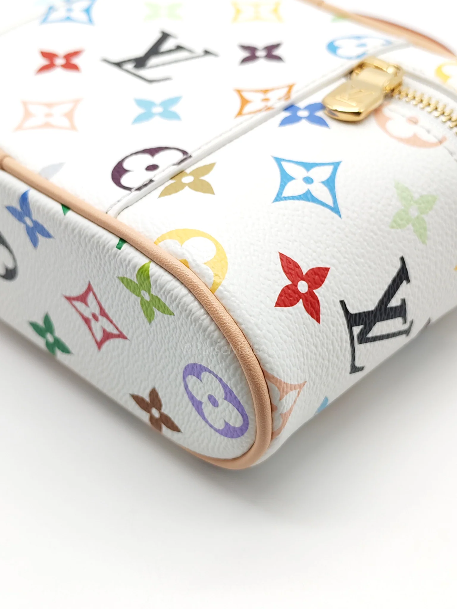 Louis Vuitton LV x Takashi Murakami Vanity Case in White Monogram Multicolor Canvas & Gold Hardware Microchip - Image 16