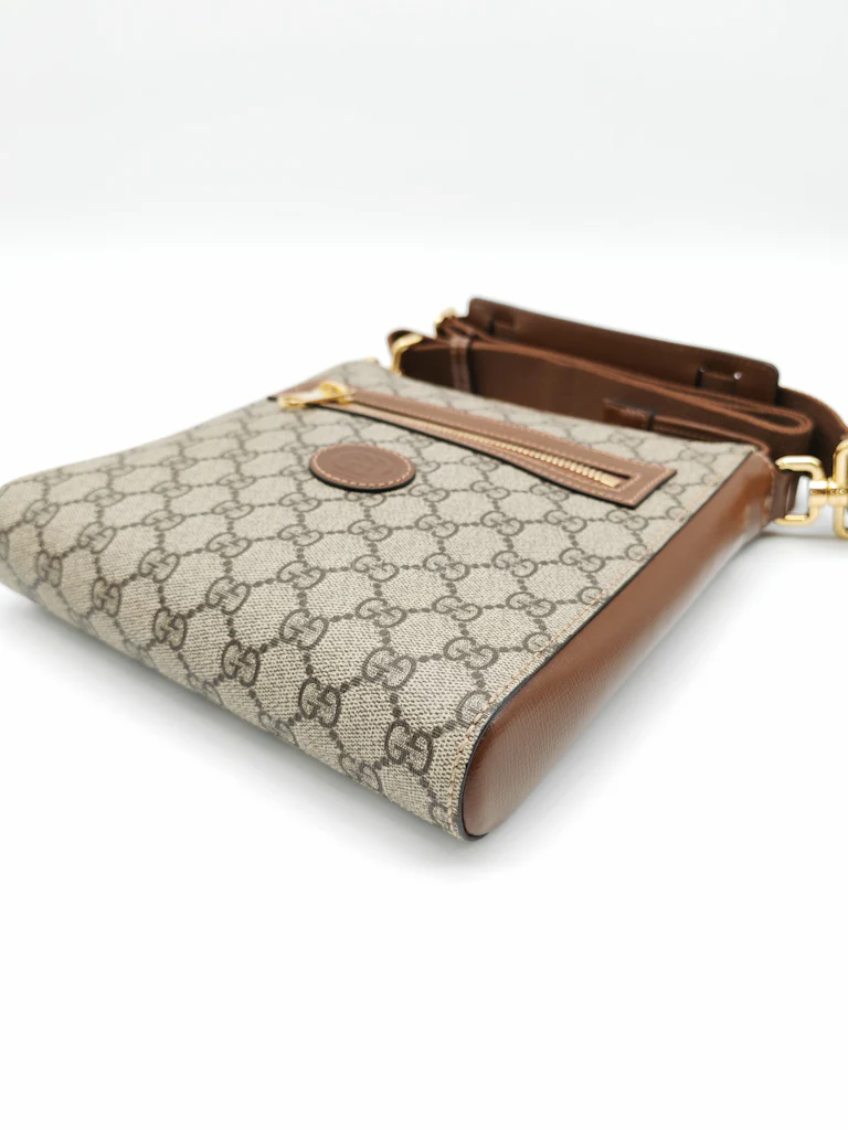 Gucci Messenger Bag Vintage in GG Supreme Canvas Crossbody Bag - Image 9