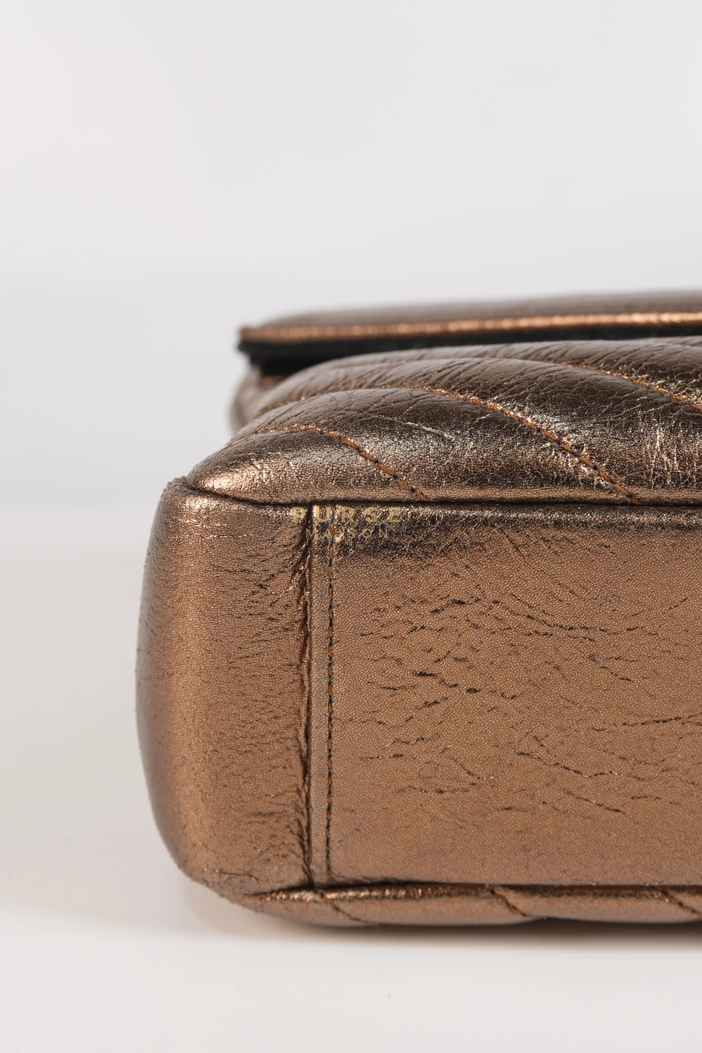 Yves Saint Laurent College Metallic Calfskin Matelasse Chevron Monogram Chain Bag - Image 9